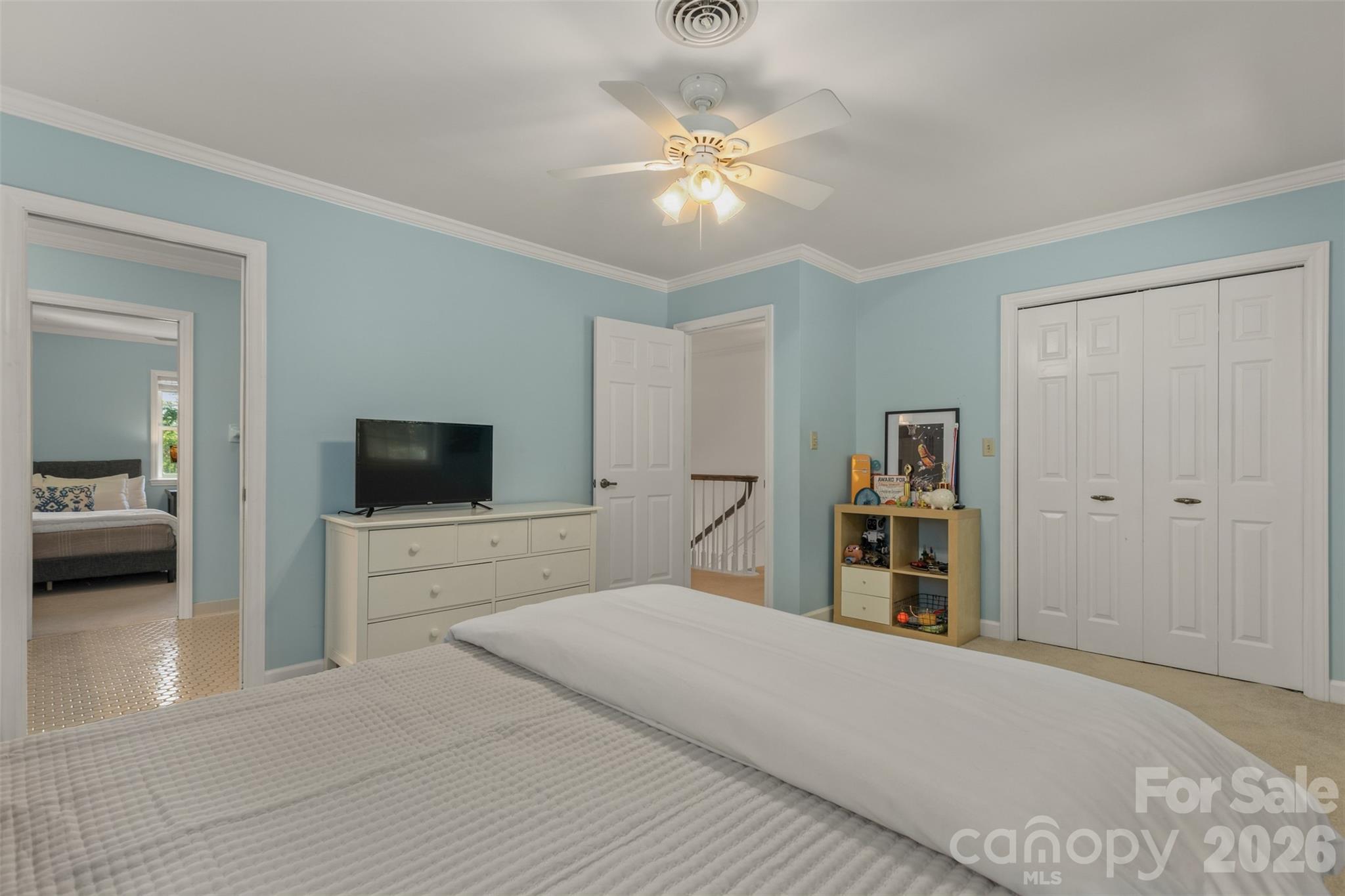 425 Sondley Woods Place — Asheville