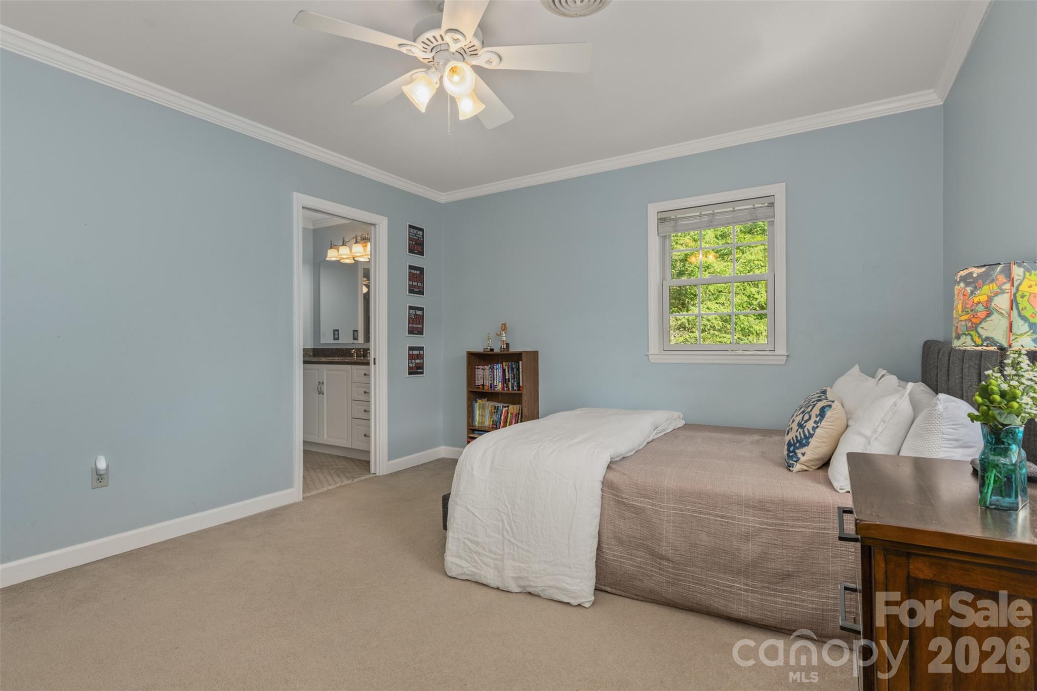 425 Sondley Woods Place — Asheville