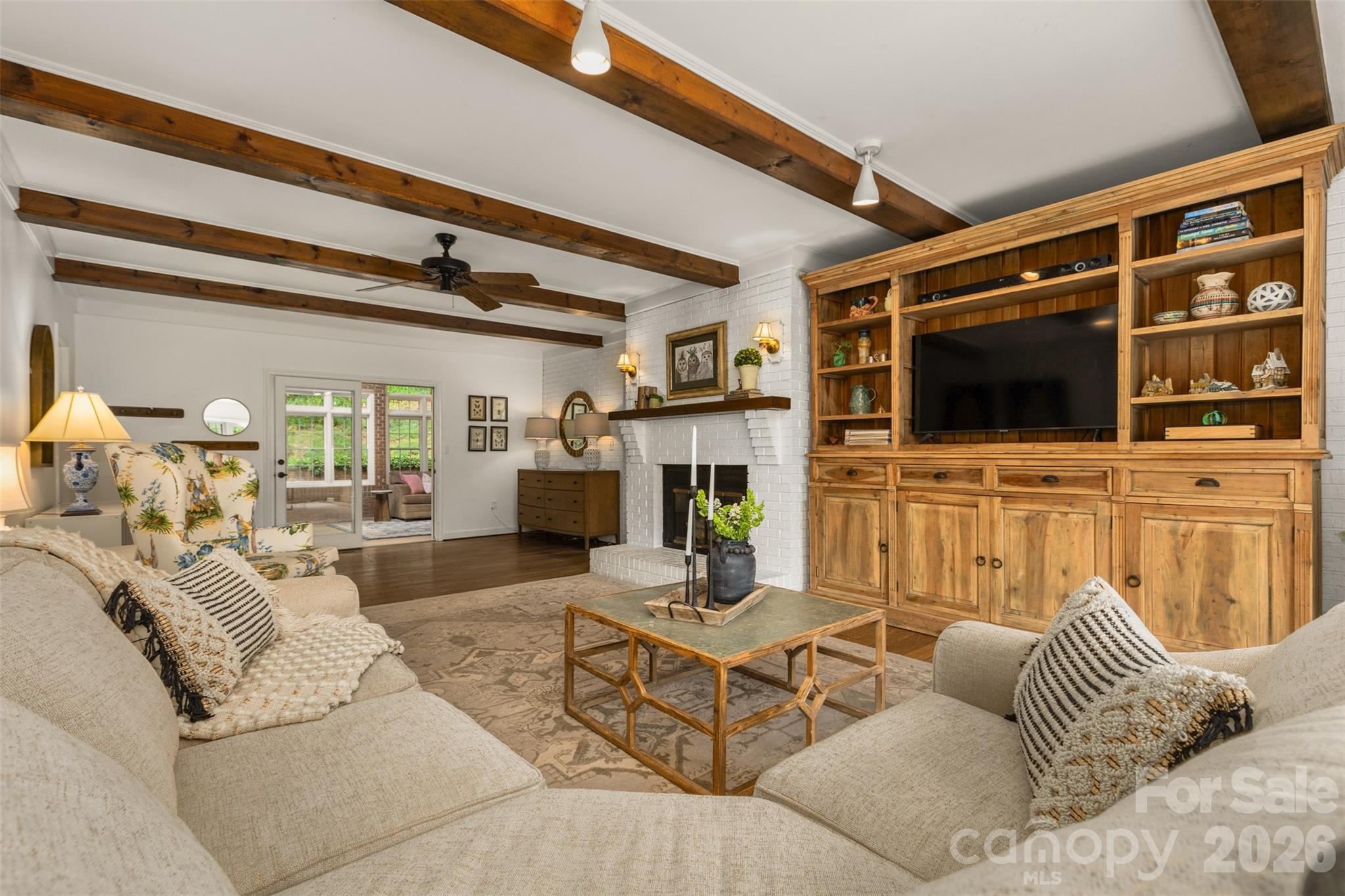 425 Sondley Woods Place — Asheville