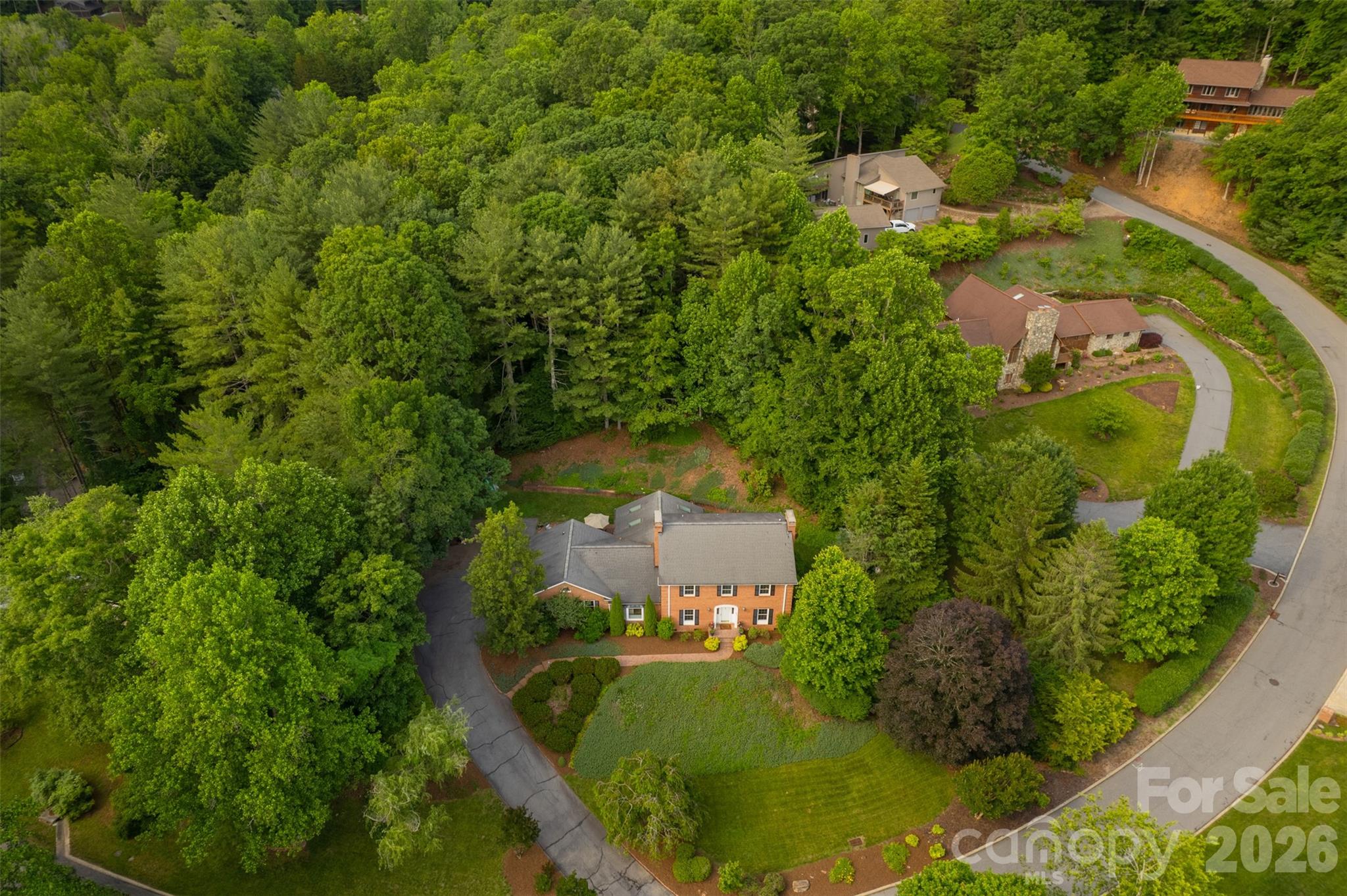 425 Sondley Woods Place — Asheville