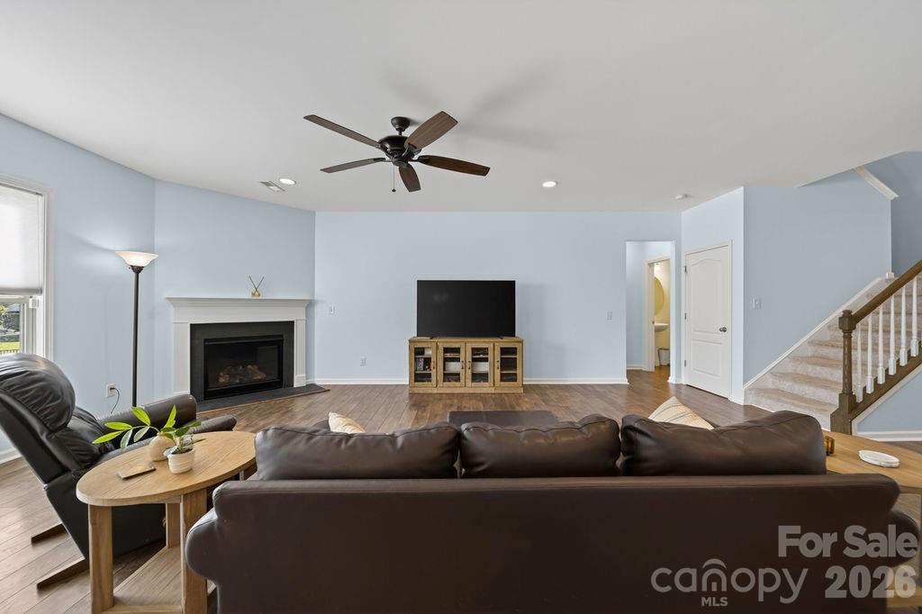 11033 Crane Creek Drive — Charlotte