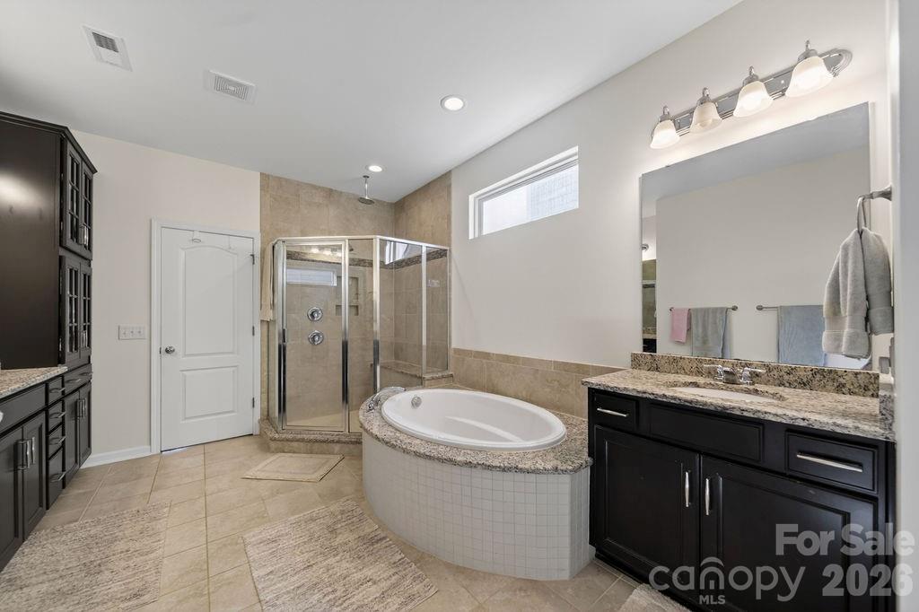 11033 Crane Creek Drive — Charlotte