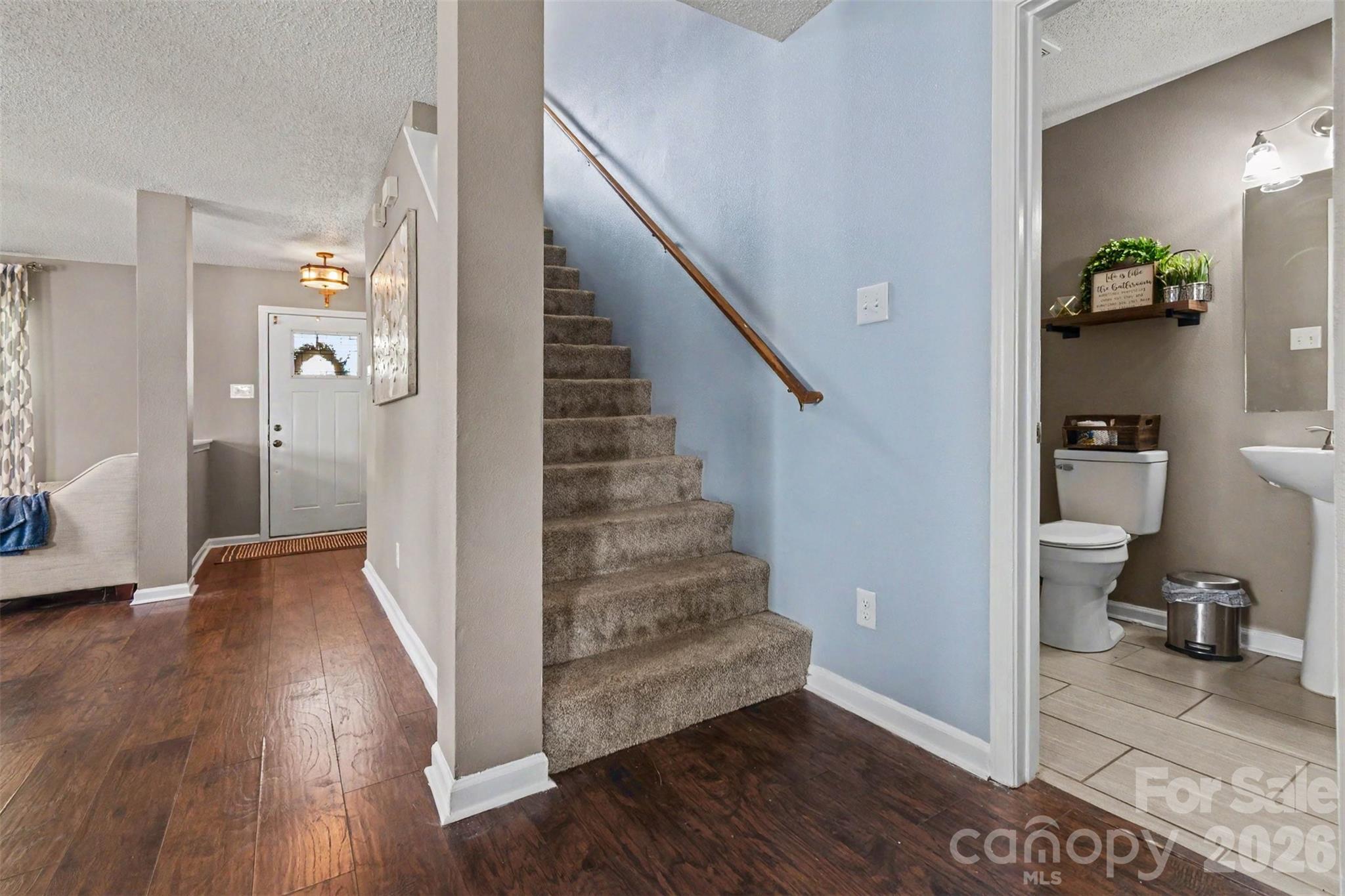 1505 Morning Dove Way — Clover