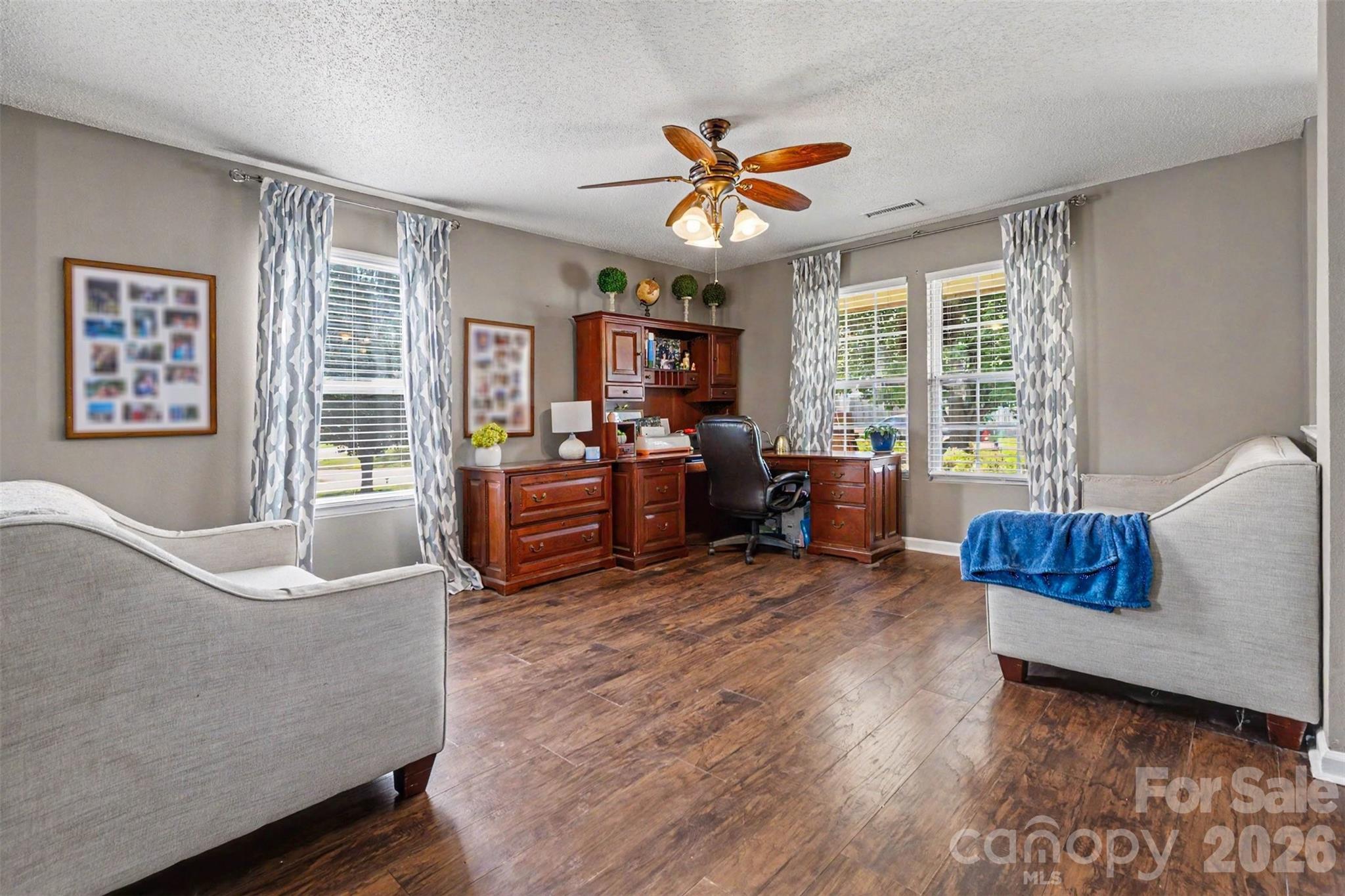 1505 Morning Dove Way — Clover