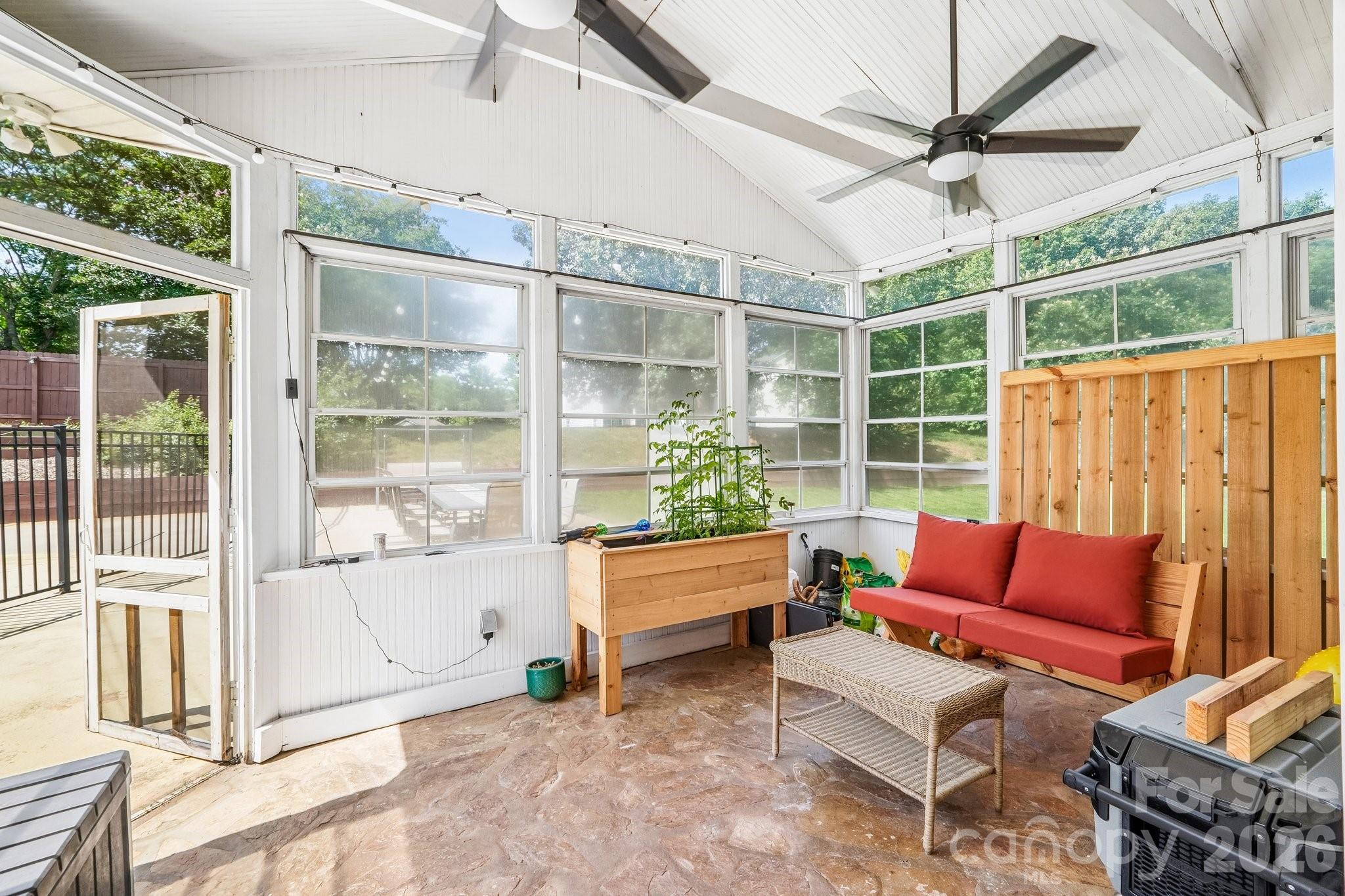 12900 Mccahan Lane — Huntersville