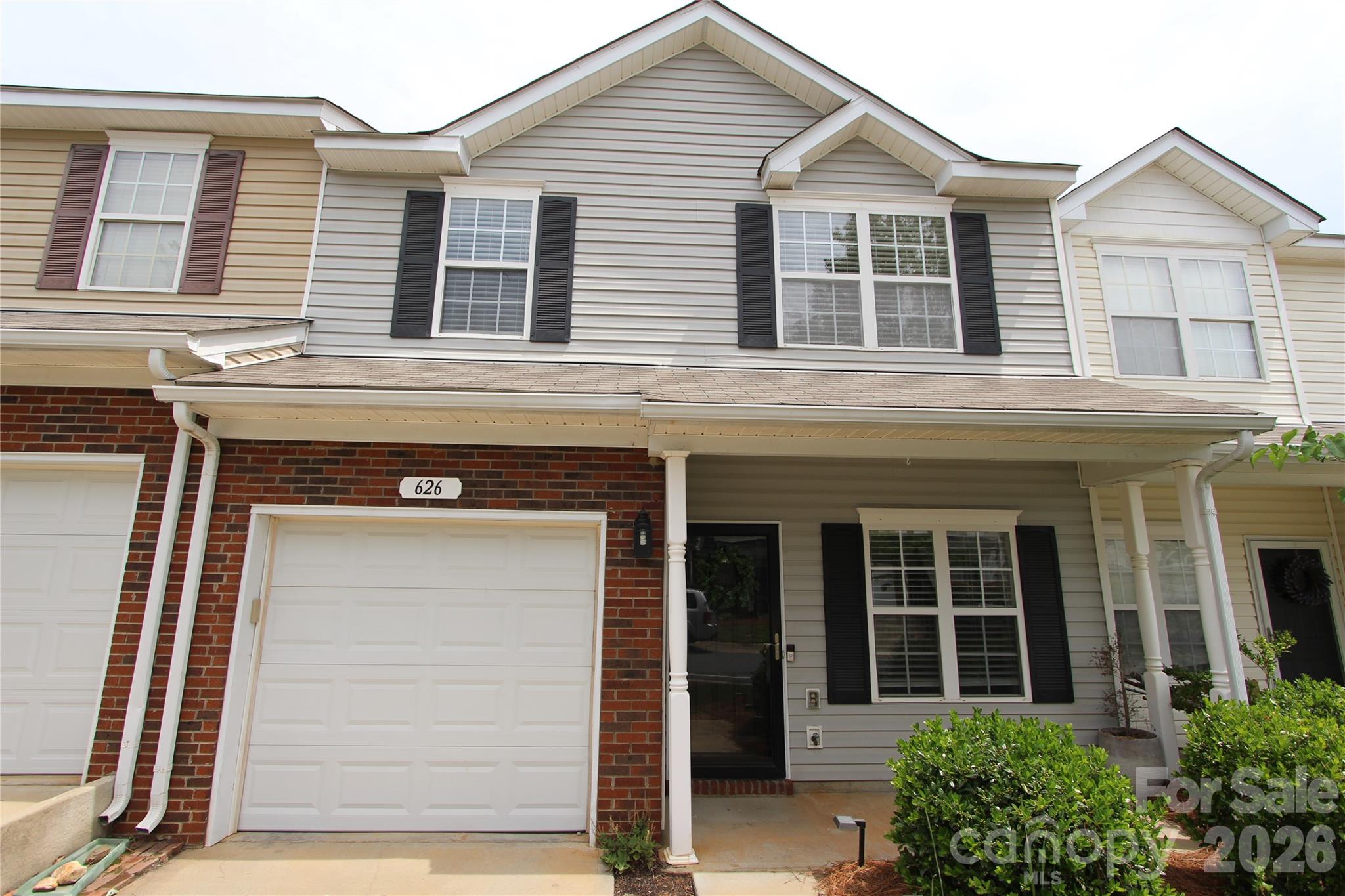 626 Fountain Court — Fort Mill
