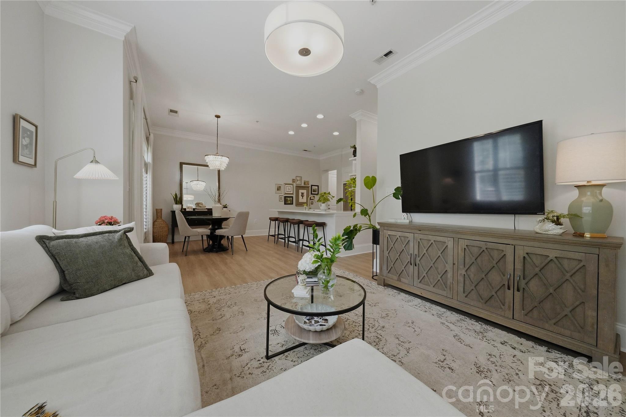 2946 Selwyn Avenue #112 — Charlotte