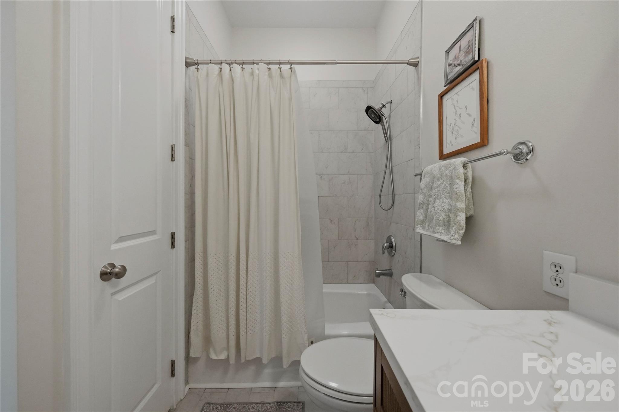 2946 Selwyn Avenue #112 — Charlotte