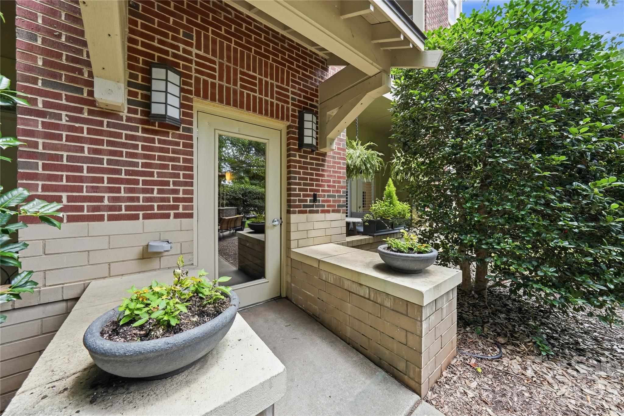 2946 Selwyn Avenue #112 — Charlotte
