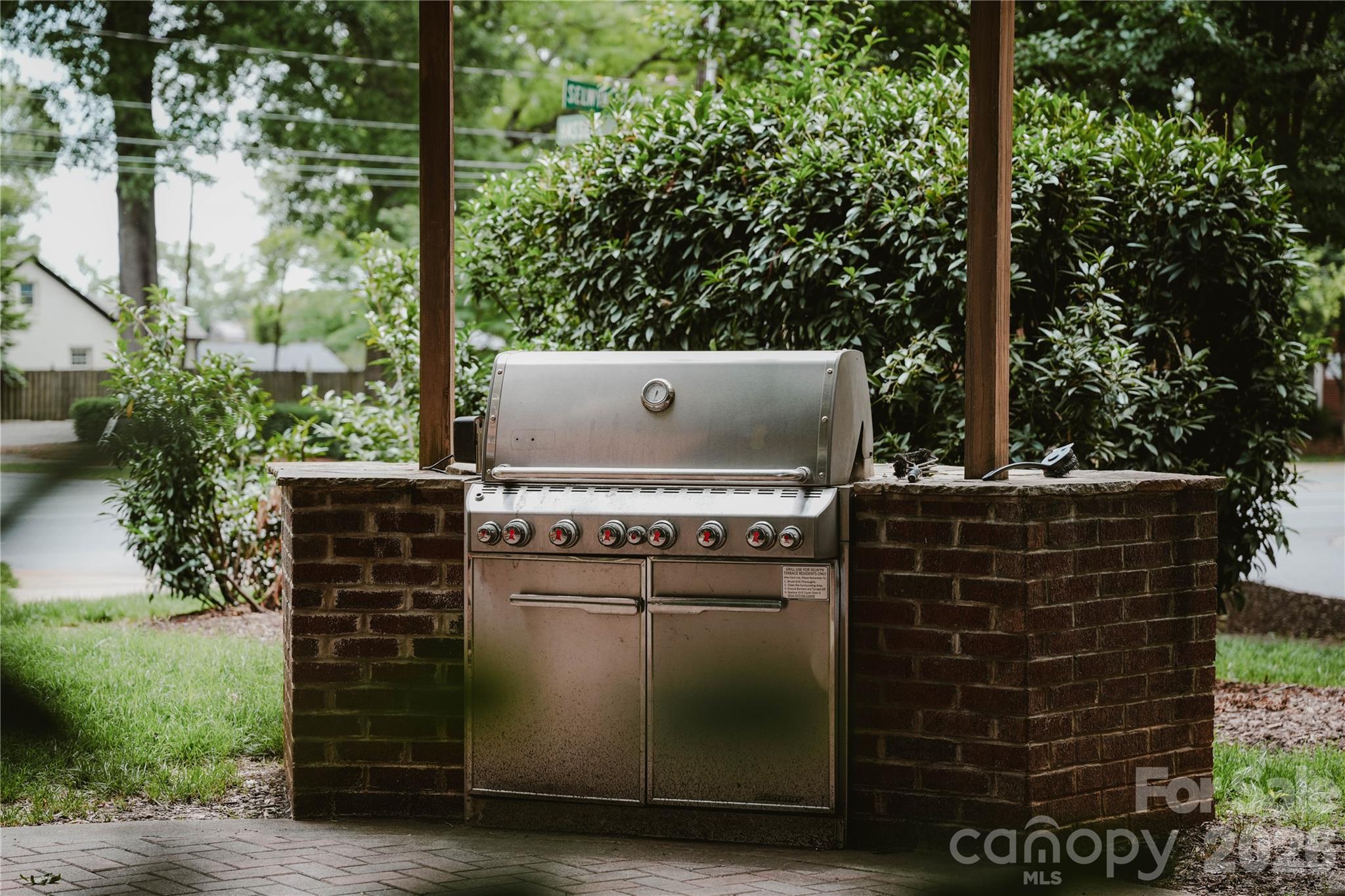 2946 Selwyn Avenue #112 — Charlotte