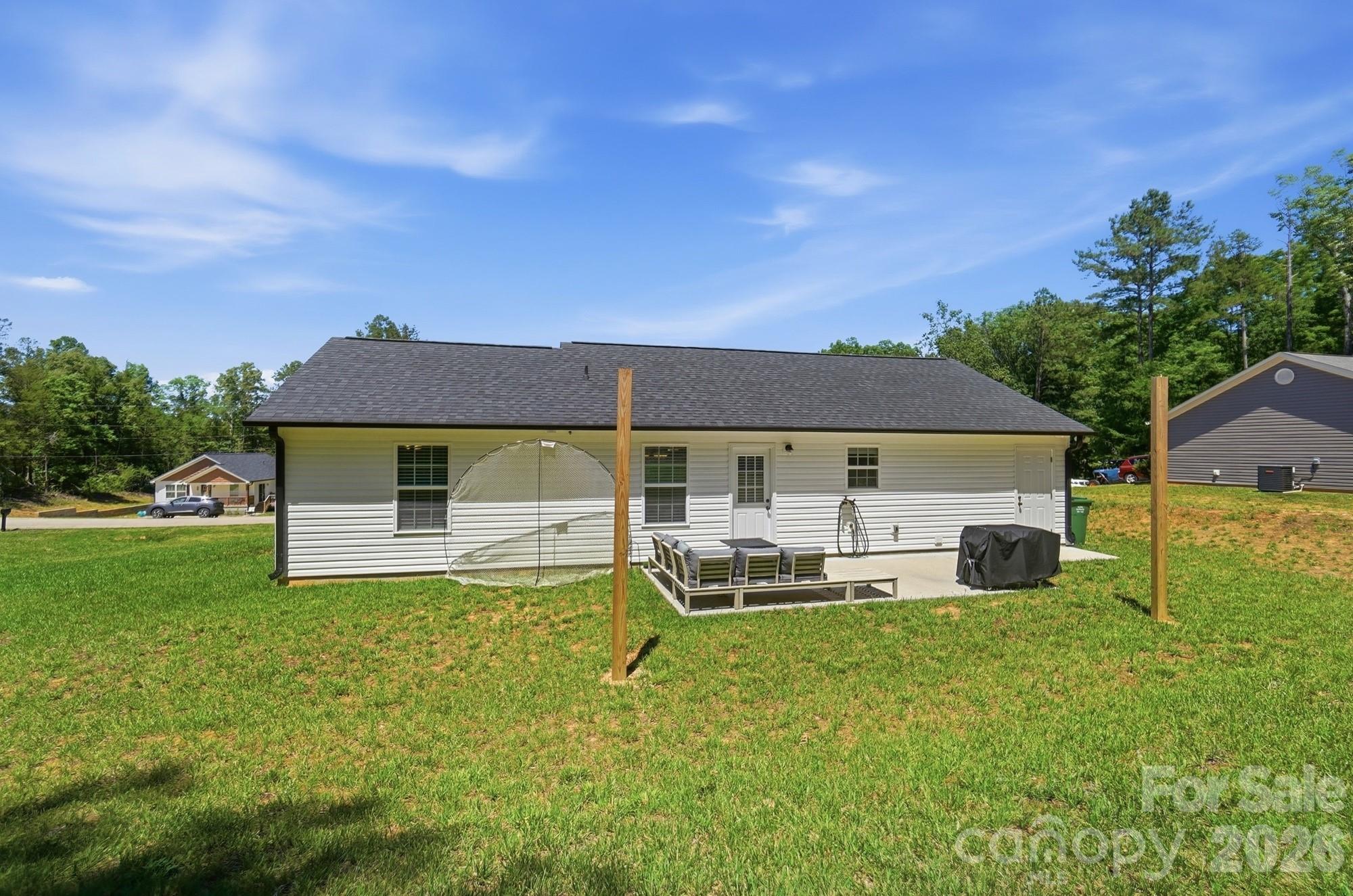 1217 Belmont Circle Drive — Lancaster