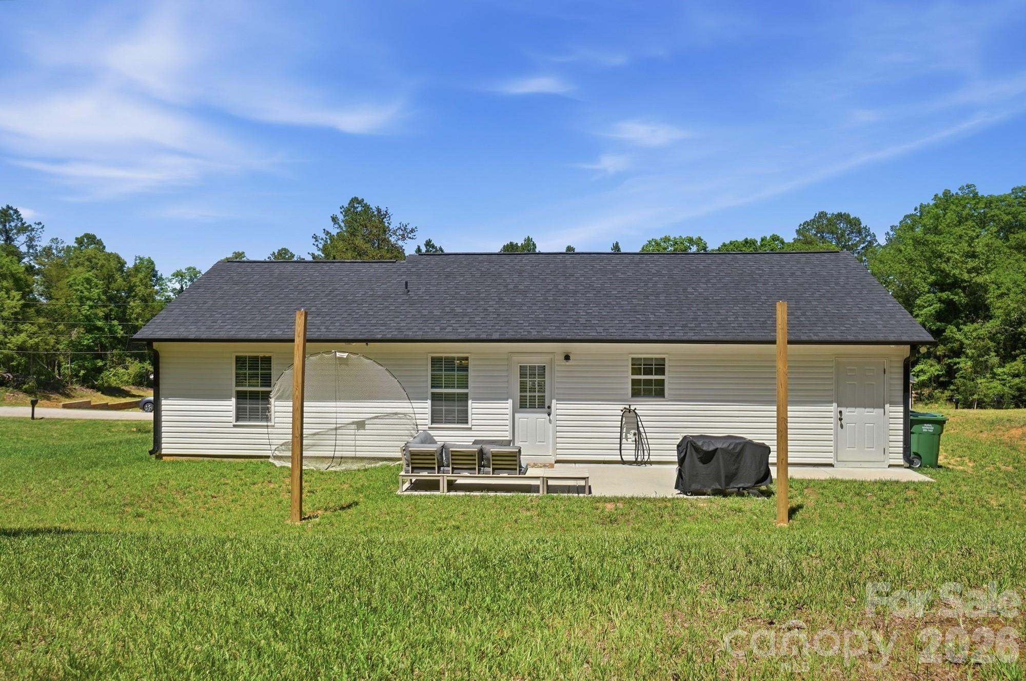1217 Belmont Circle Drive — Lancaster