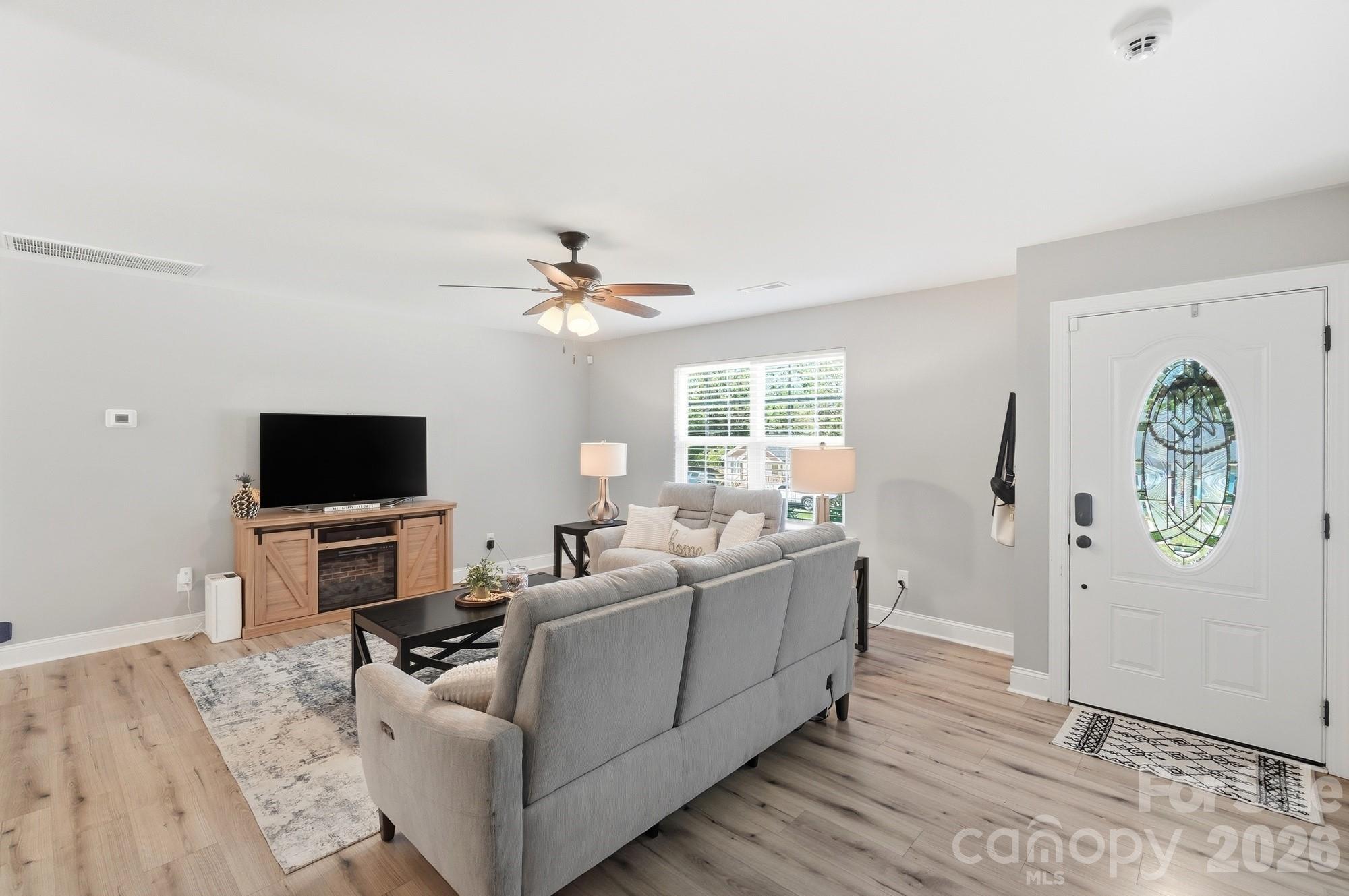 1217 Belmont Circle Drive — Lancaster