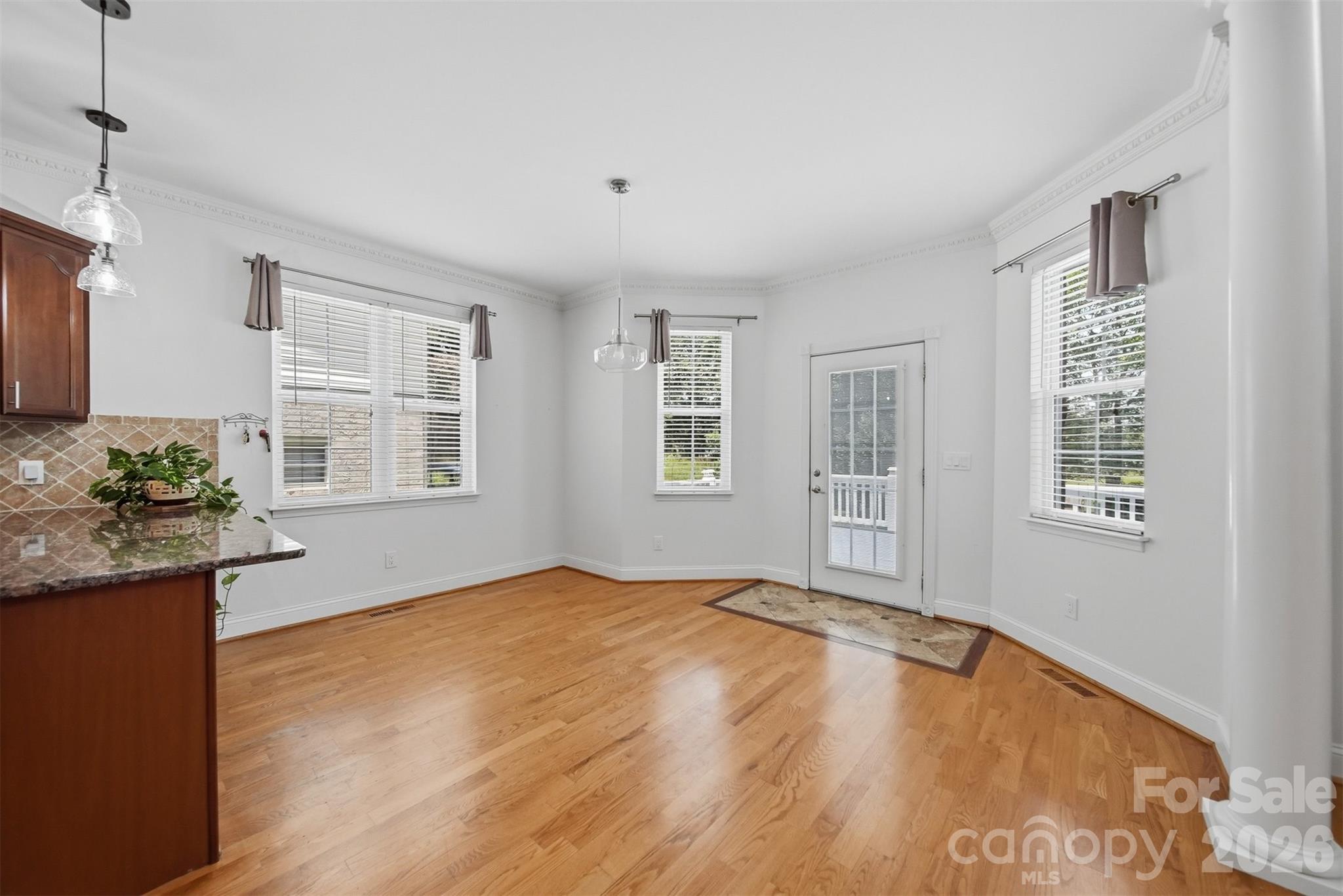 1245 34th Avenue NE — Hickory