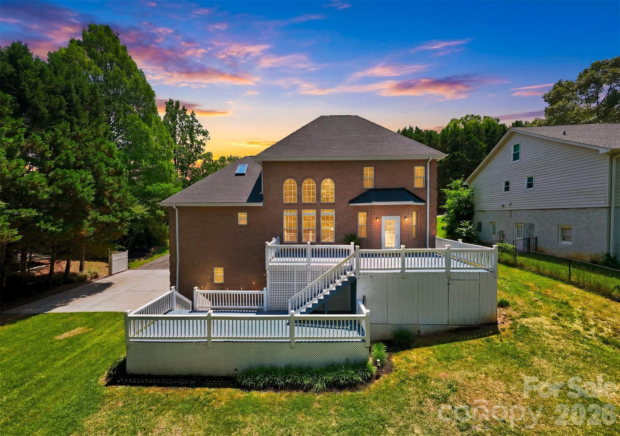 1245 34th Avenue NE — Hickory
