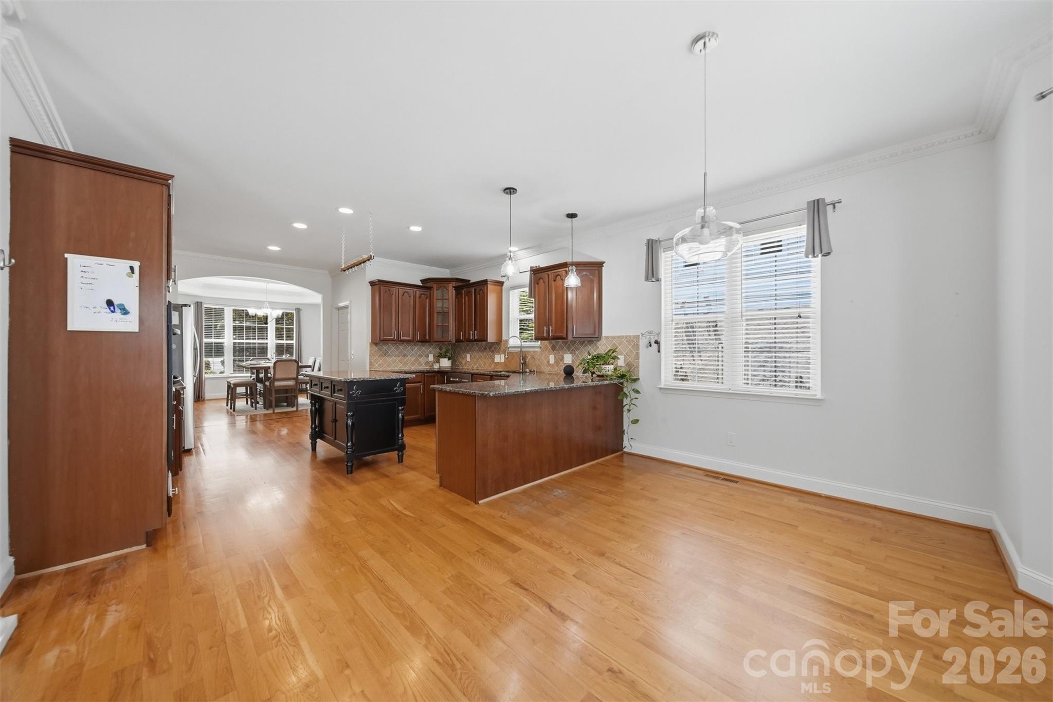 1245 34th Avenue NE — Hickory