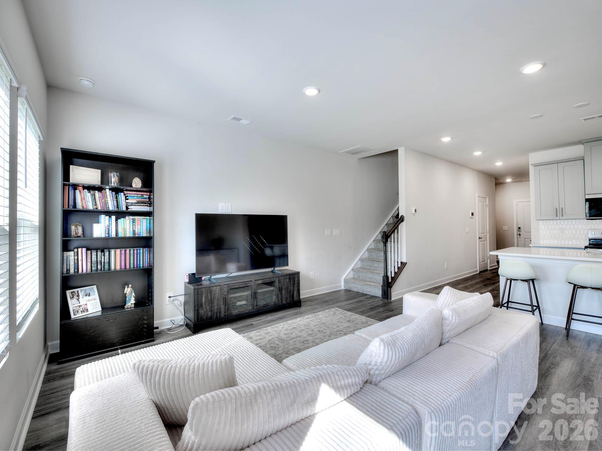 1652 Village Grove Lane — Monroe