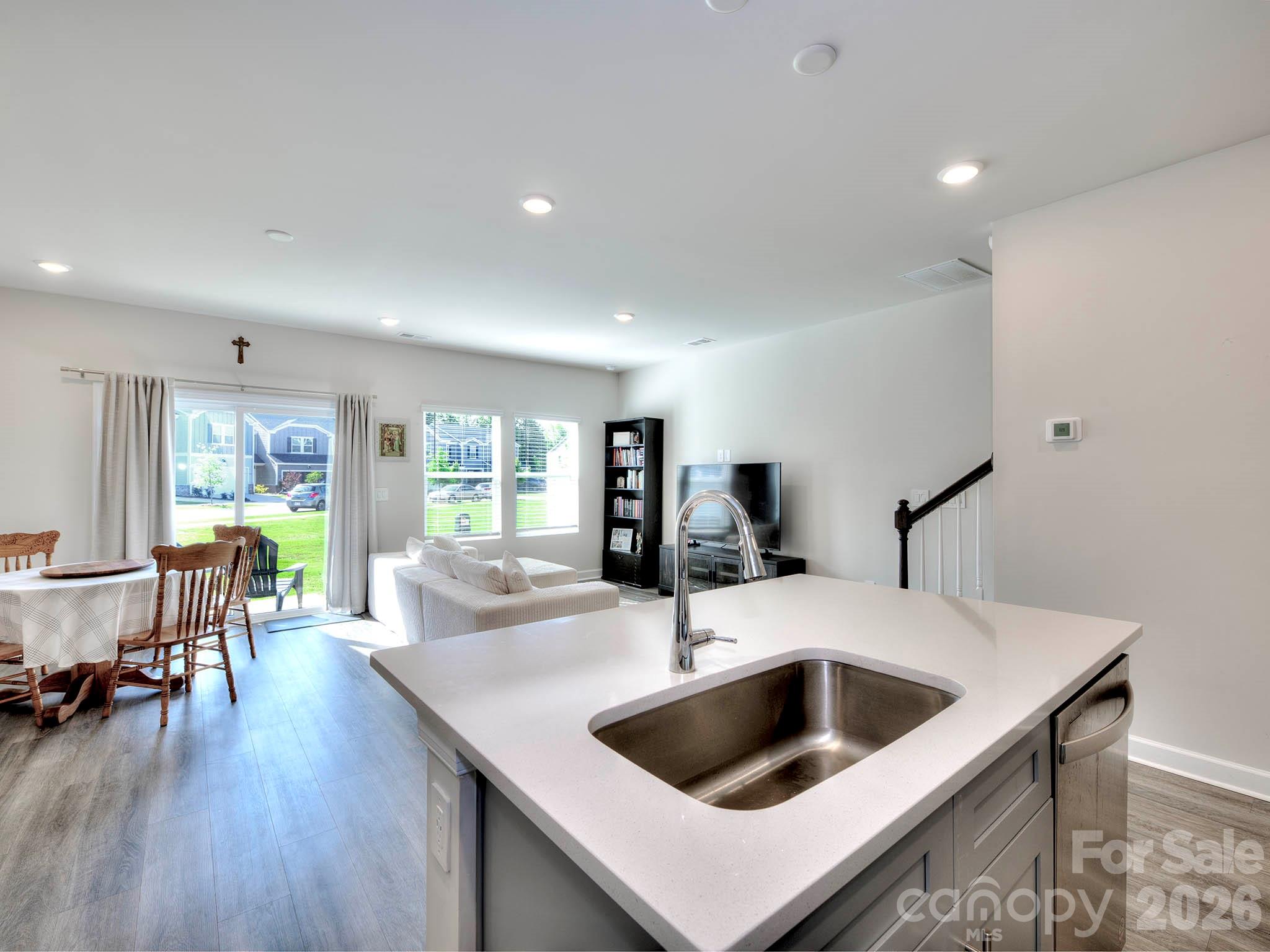 1652 Village Grove Lane — Monroe