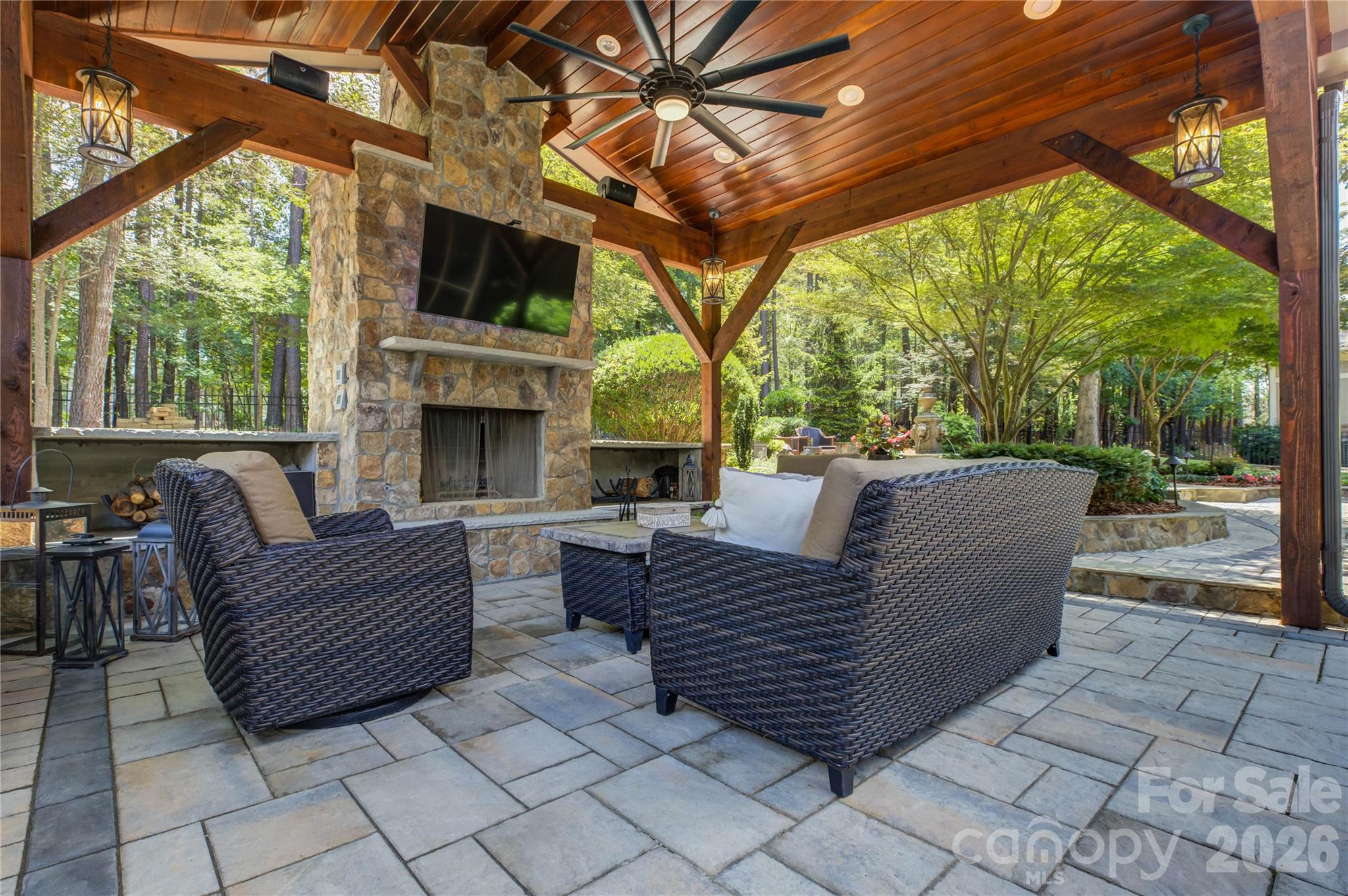 16946 Ashton Oaks Drive — Charlotte