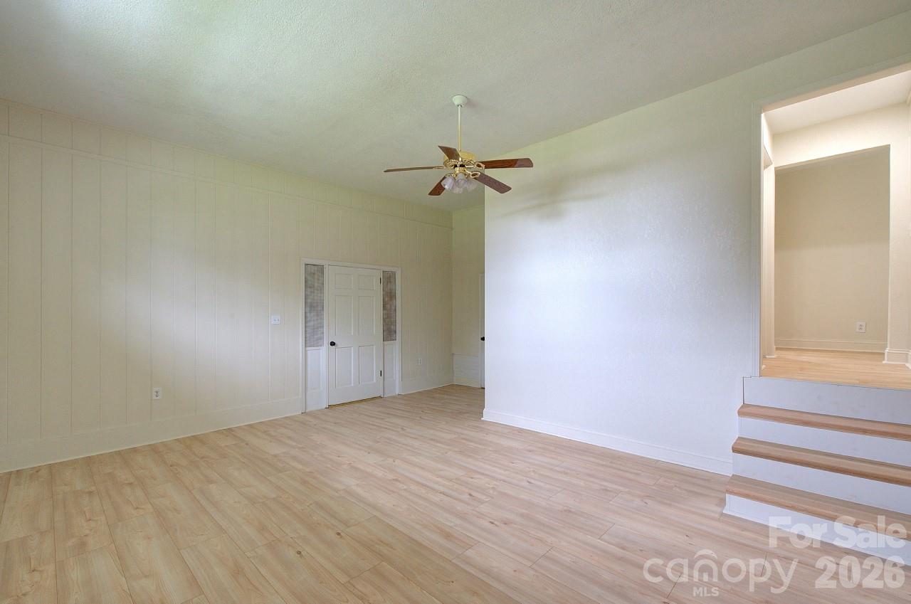 1195 Holly Springs Road — Lyman