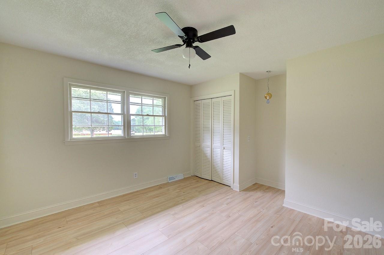 1195 Holly Springs Road — Lyman