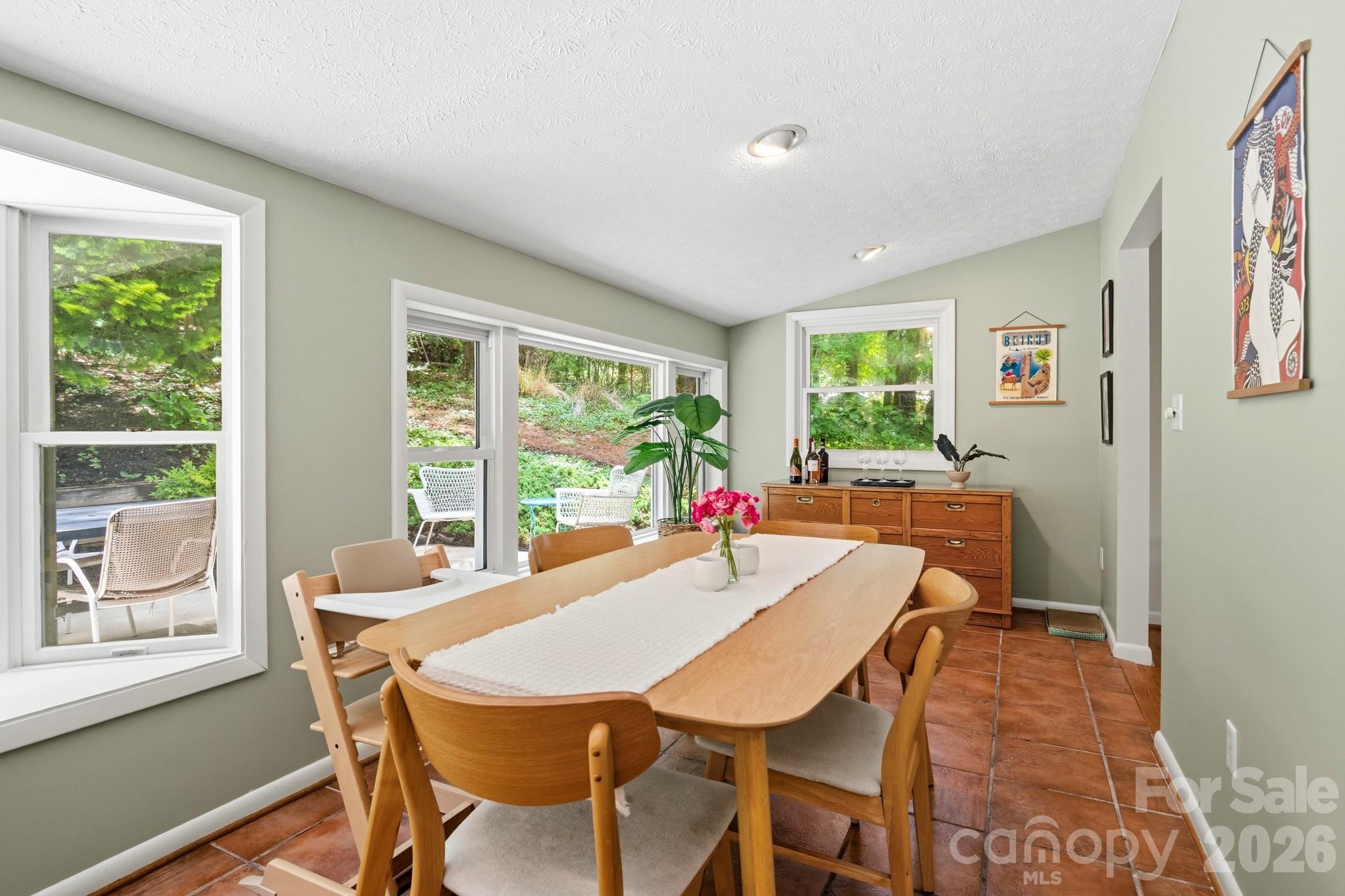 7 Woodbury Road — Asheville