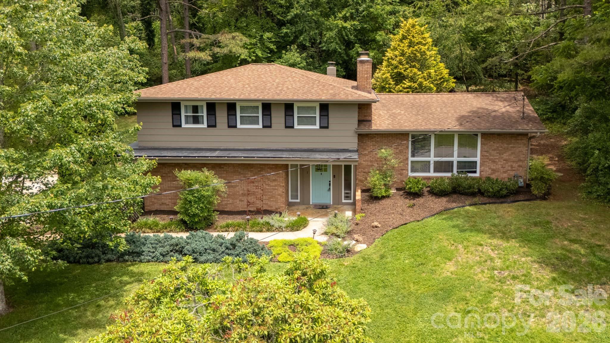 7 Woodbury Road — Asheville
