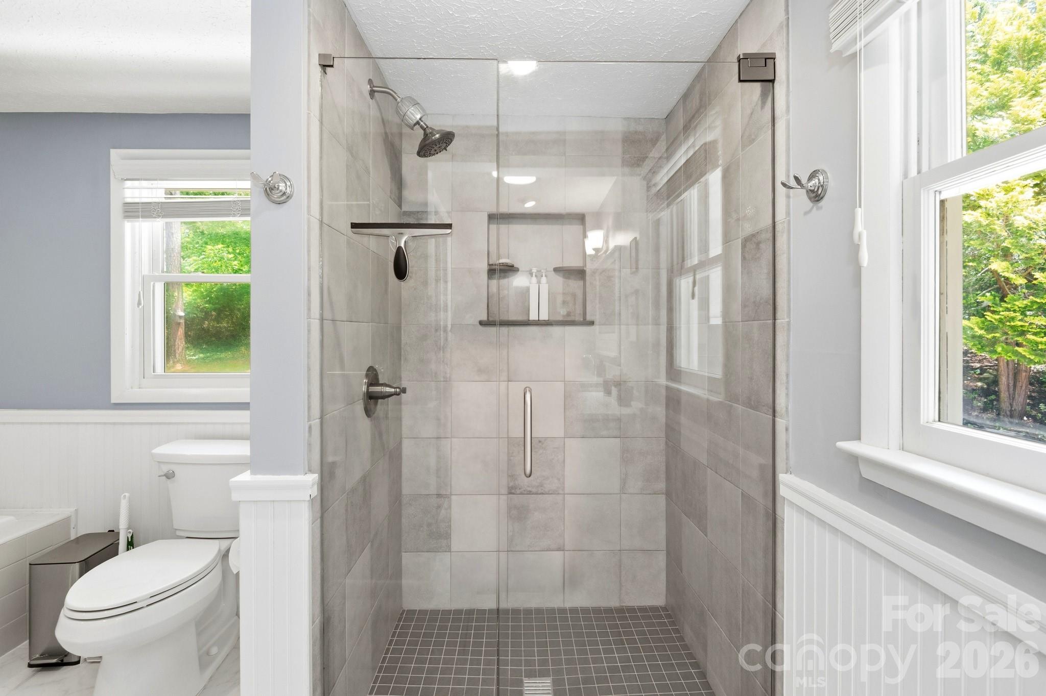 7 Woodbury Road — Asheville