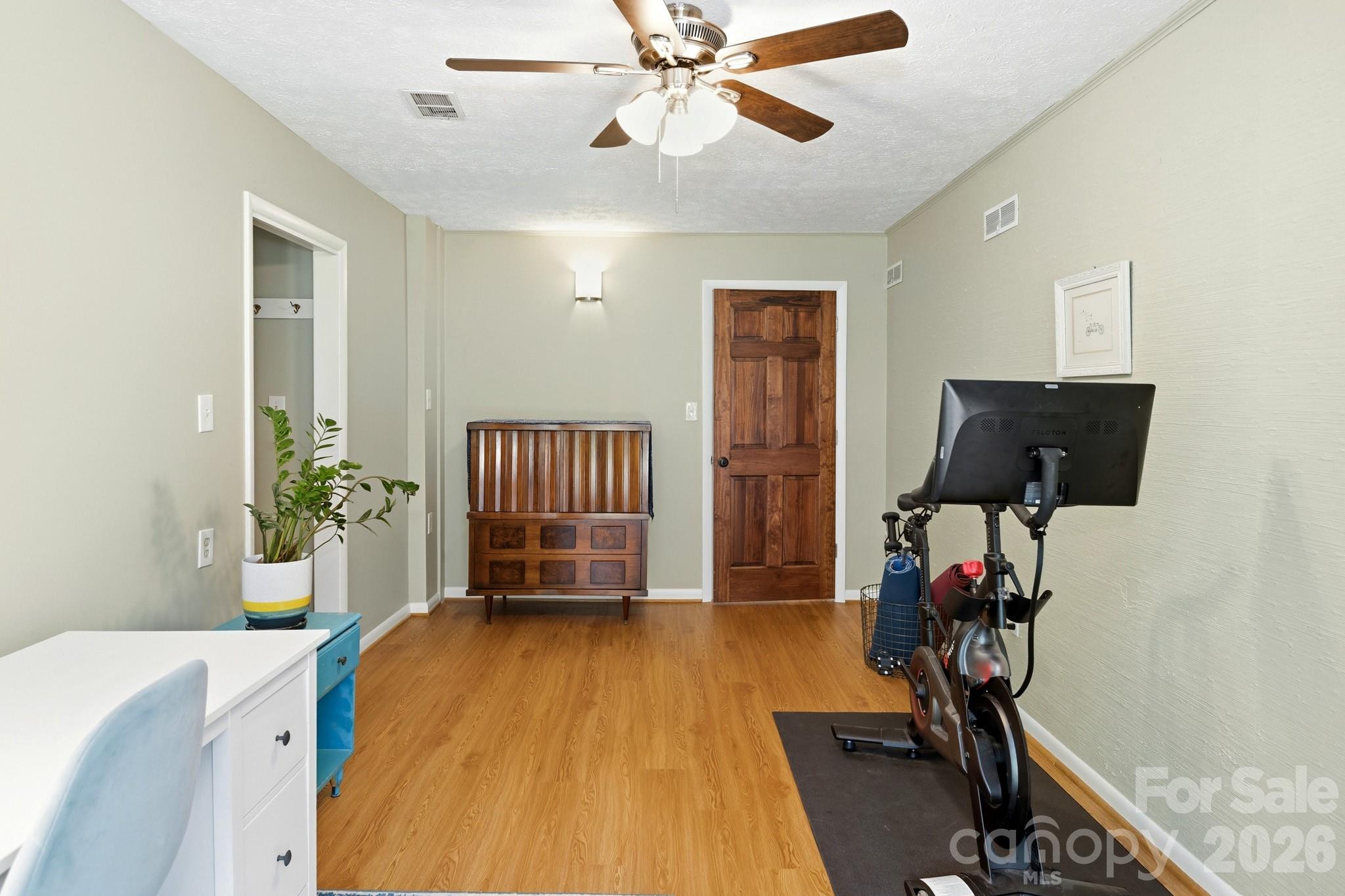 7 Woodbury Road — Asheville