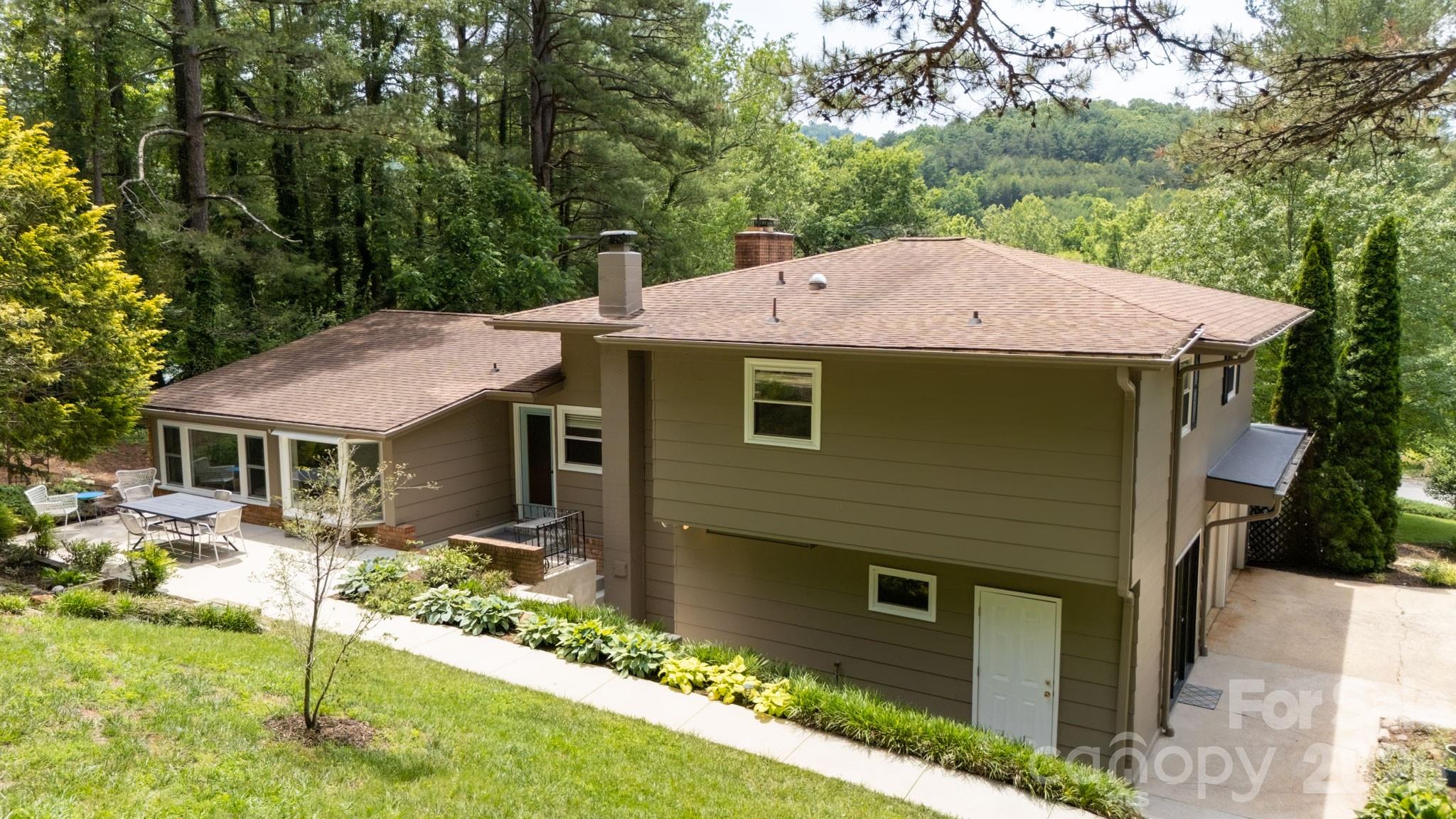 7 Woodbury Road — Asheville