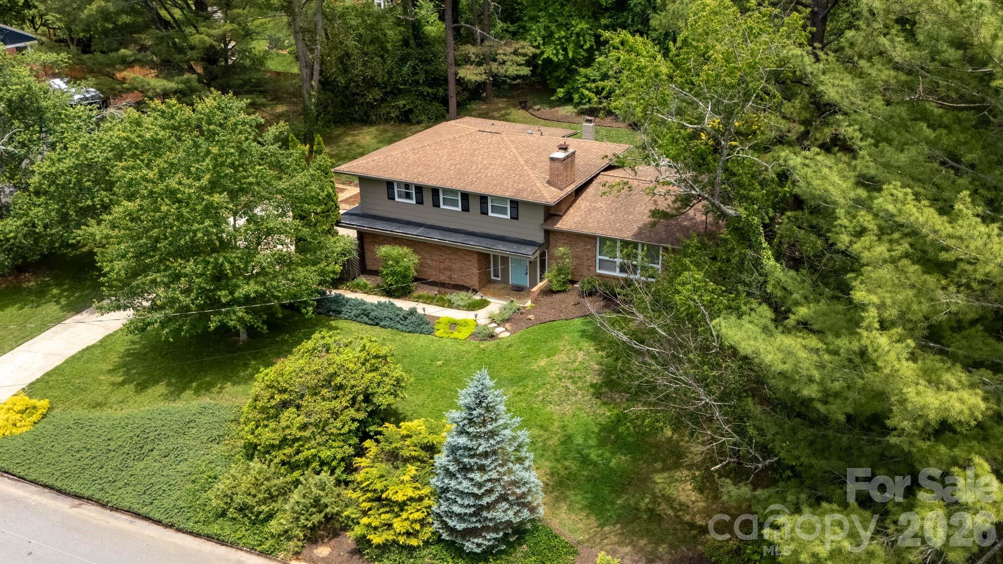 7 Woodbury Road — Asheville
