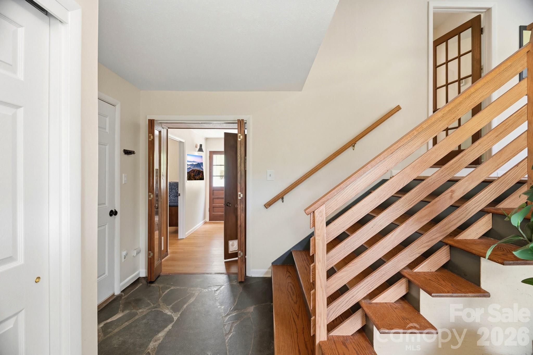 7 Woodbury Road — Asheville