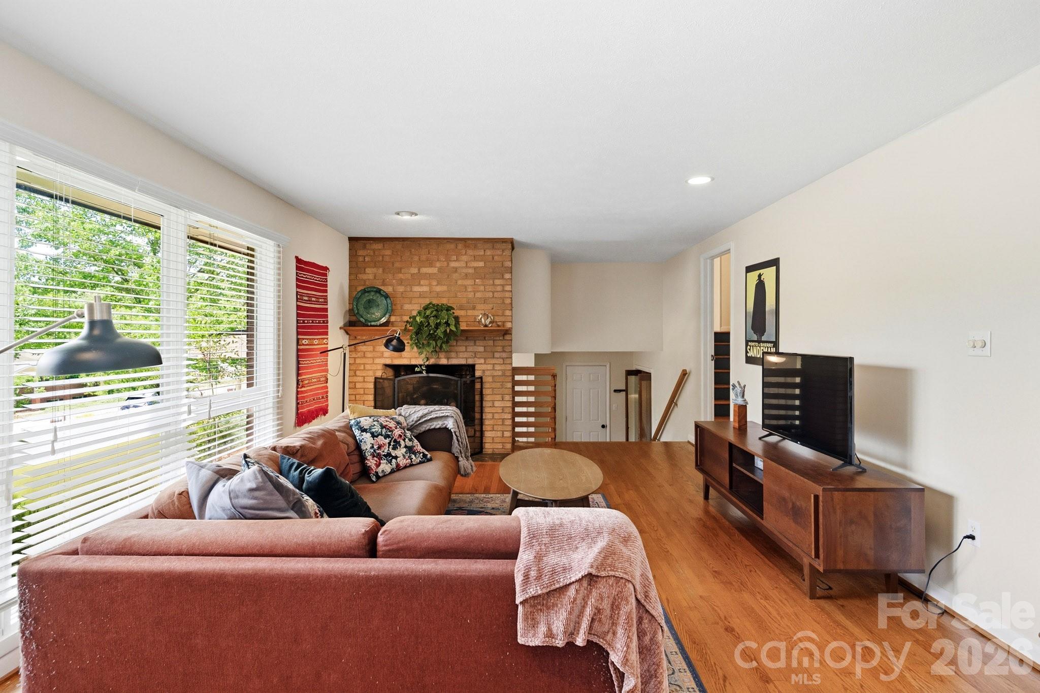 7 Woodbury Road — Asheville