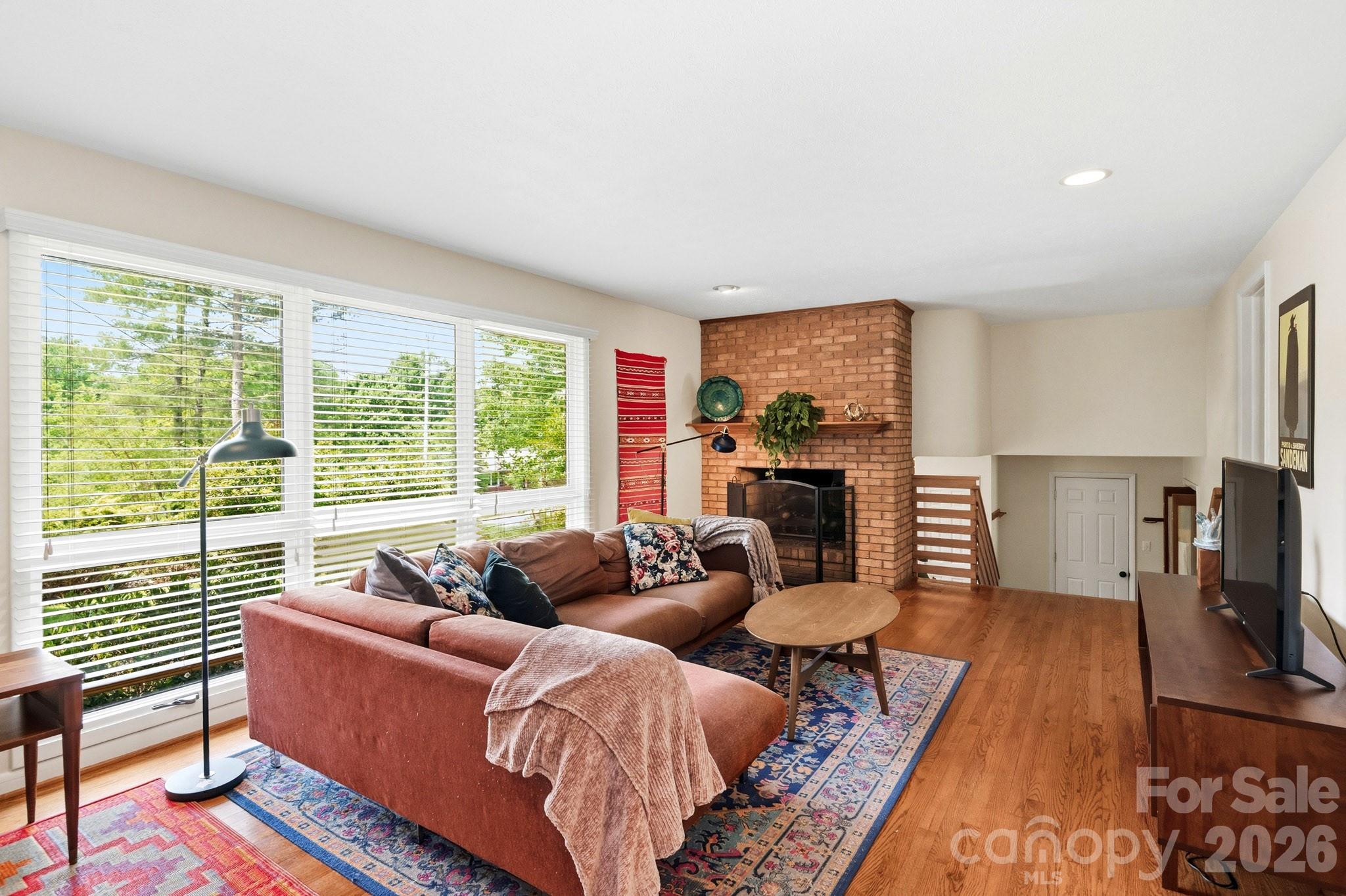 7 Woodbury Road — Asheville