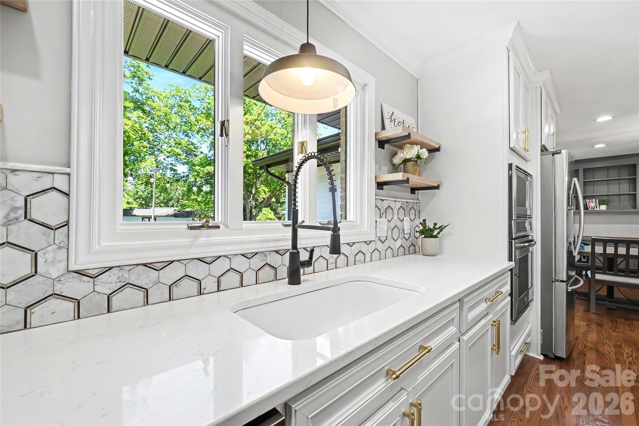 101 Amity Circle — Belmont