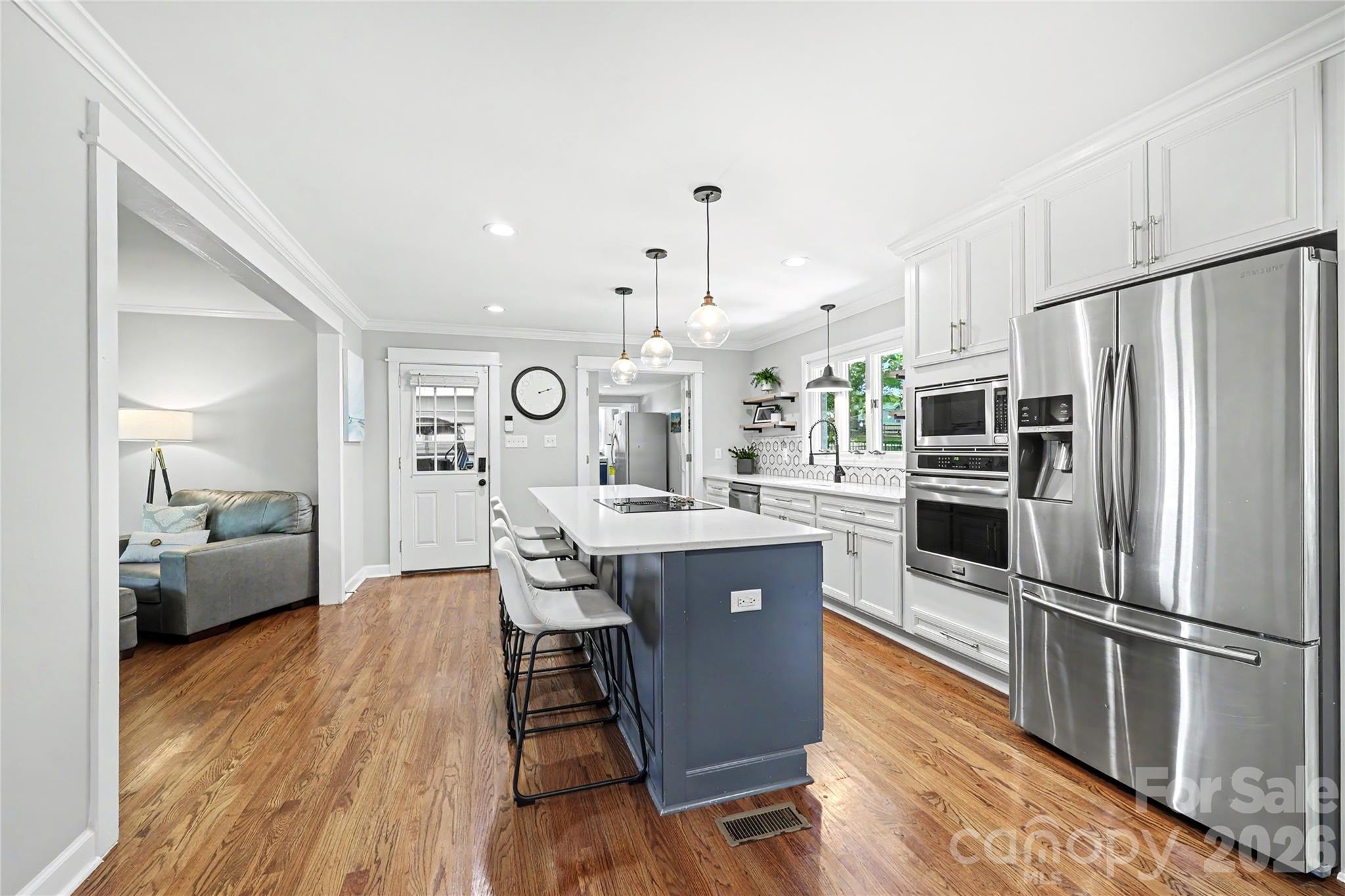 101 Amity Circle — Belmont