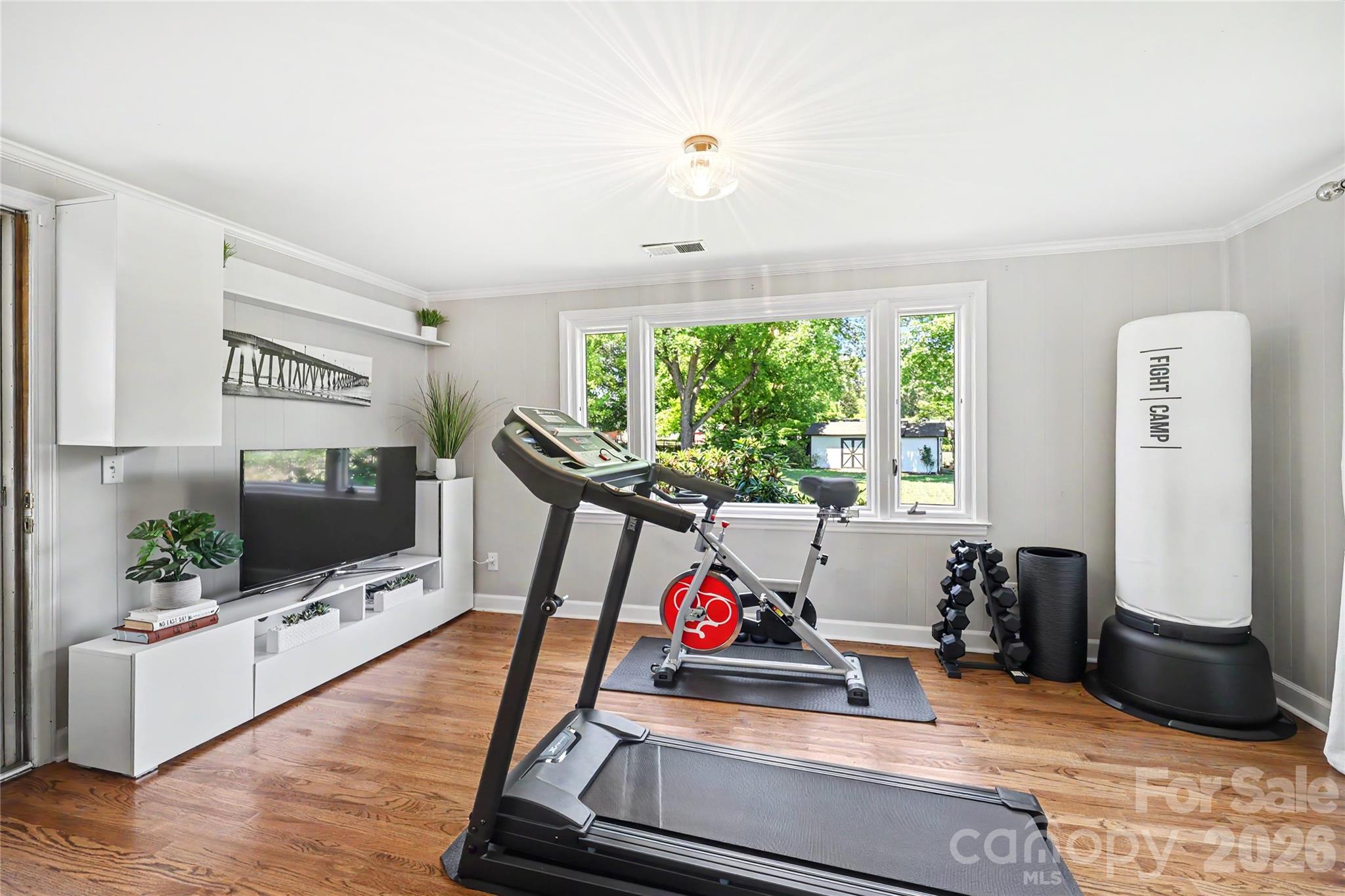 101 Amity Circle — Belmont