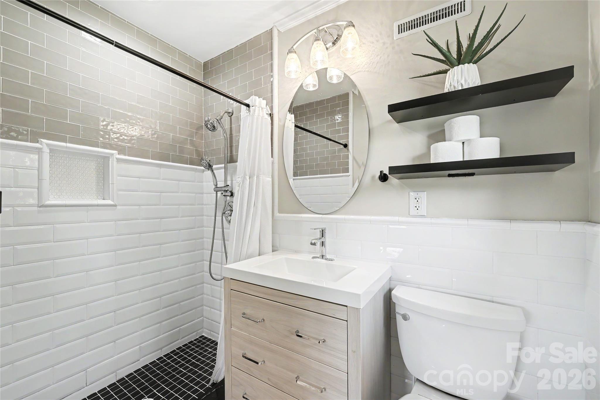 101 Amity Circle — Belmont