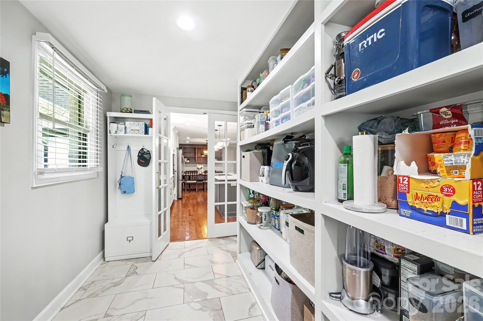 101 Amity Circle — Belmont