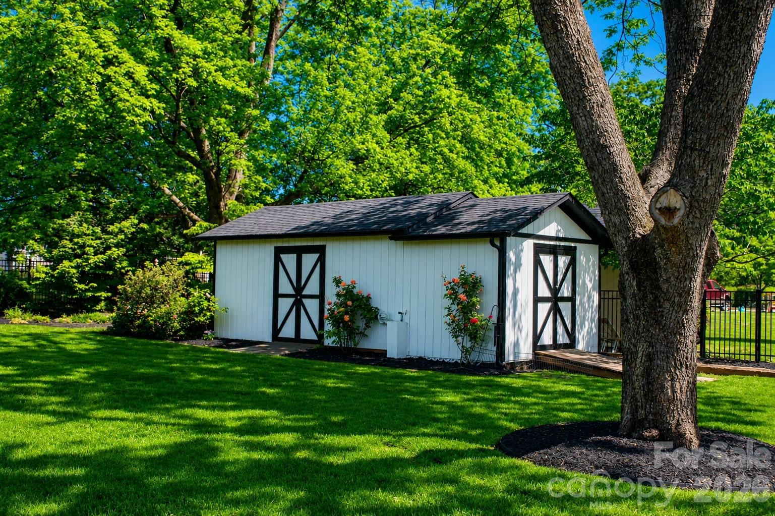 101 Amity Circle — Belmont