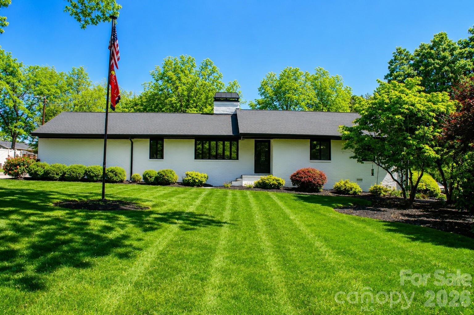 101 Amity Circle — Belmont