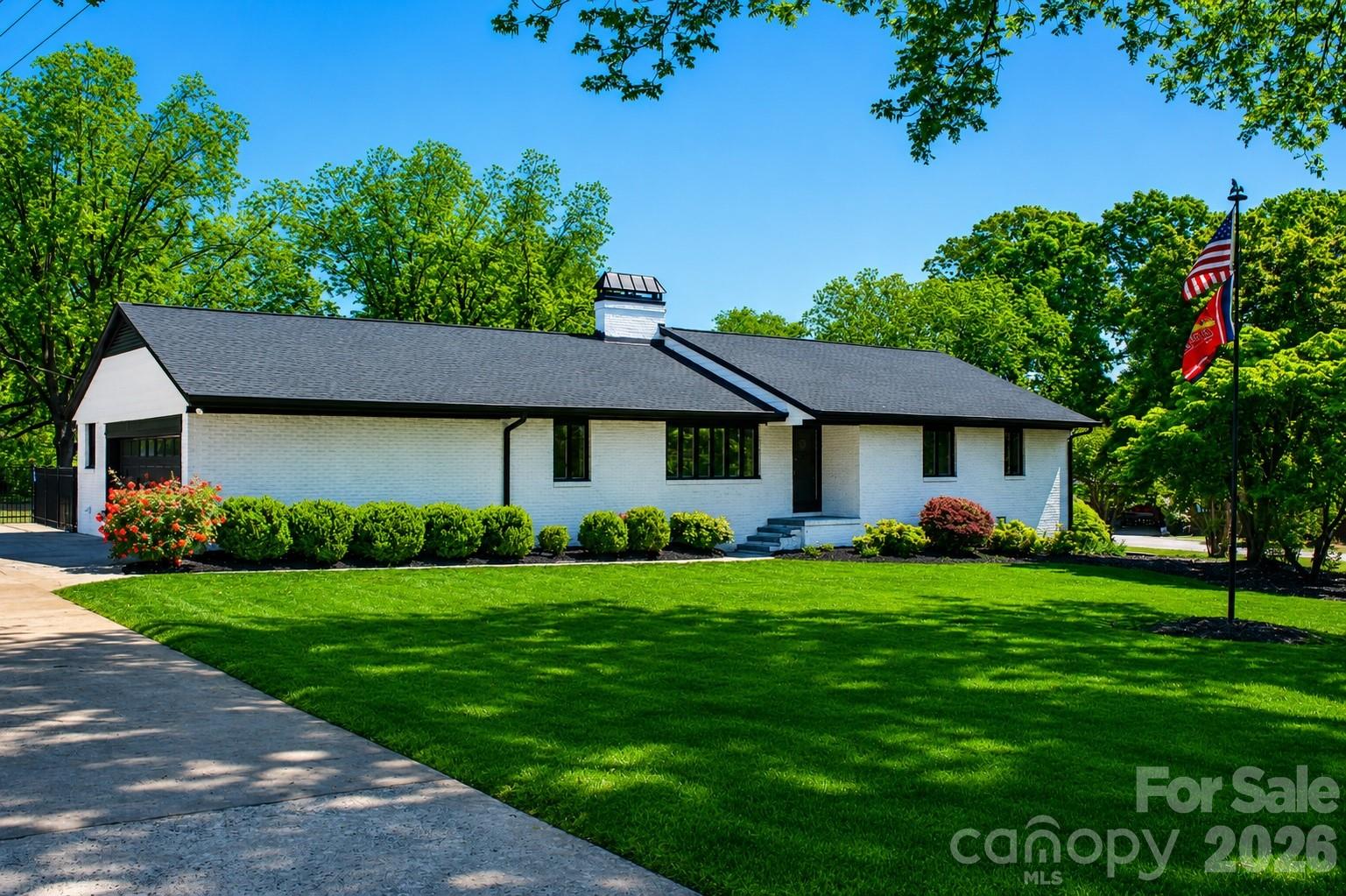 101 Amity Circle — Belmont