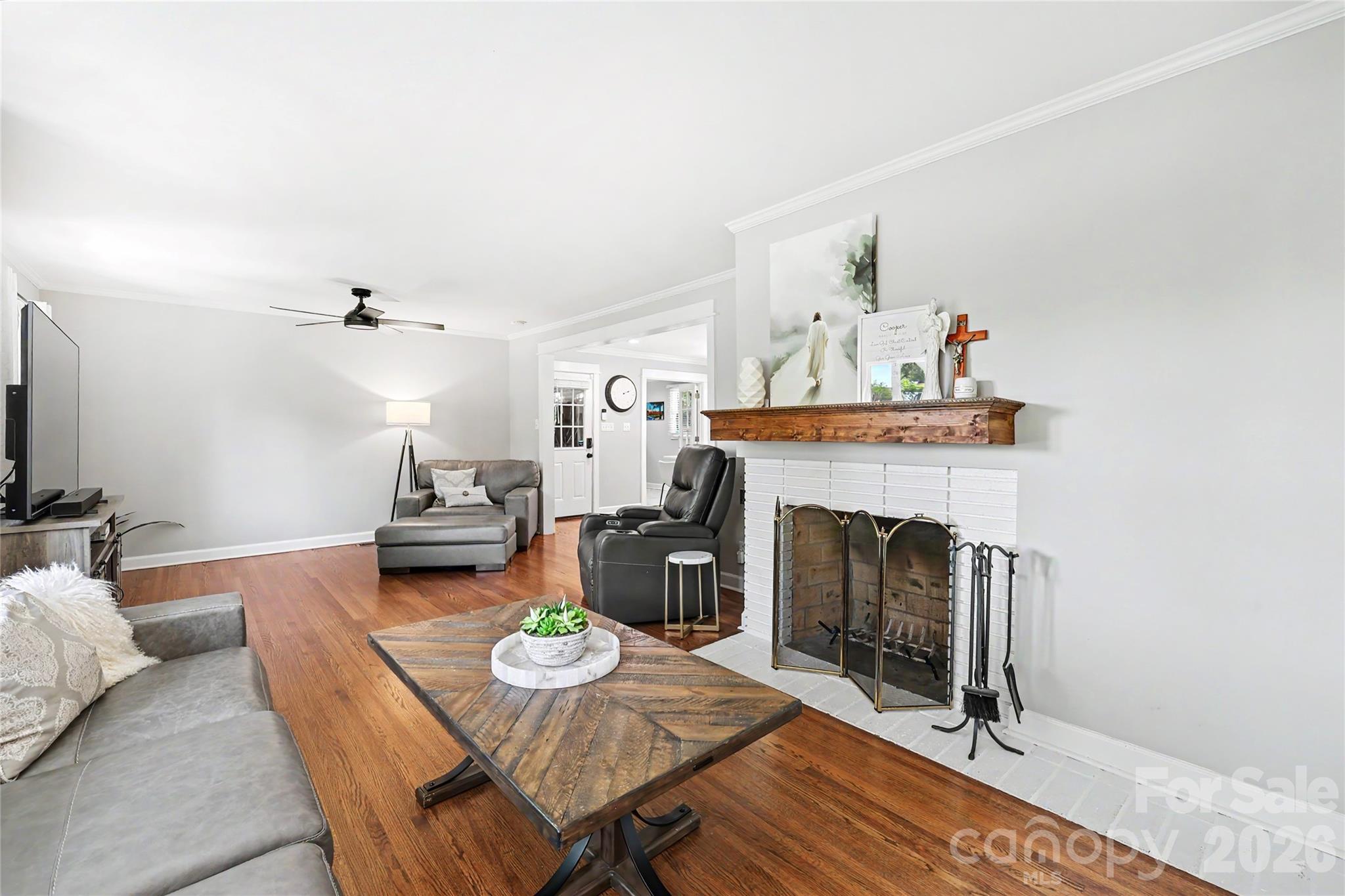 101 Amity Circle — Belmont