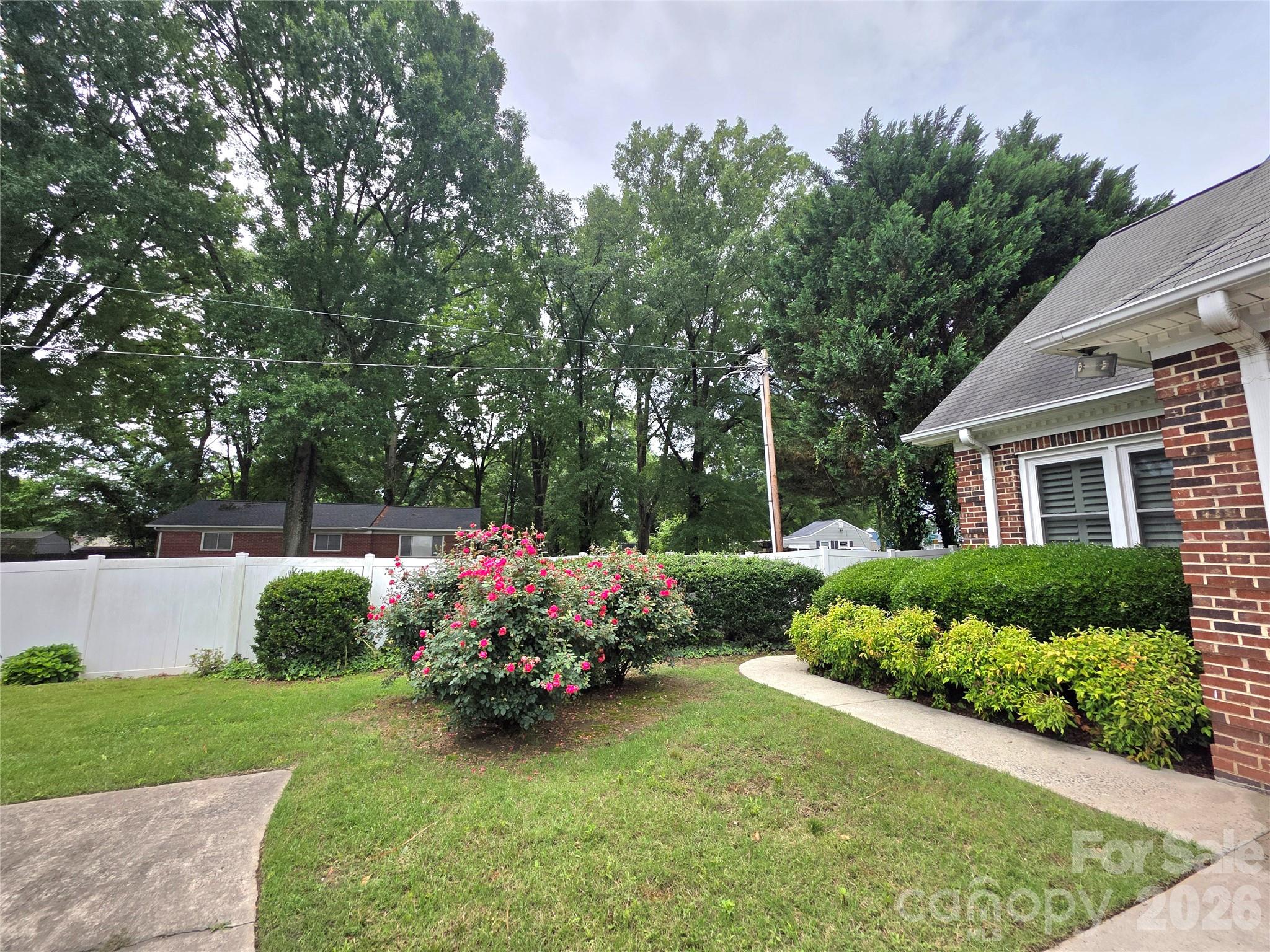 687 Carlton Drive — Gastonia