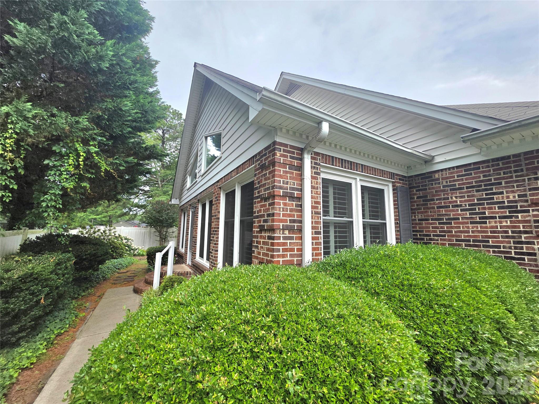 687 Carlton Drive — Gastonia