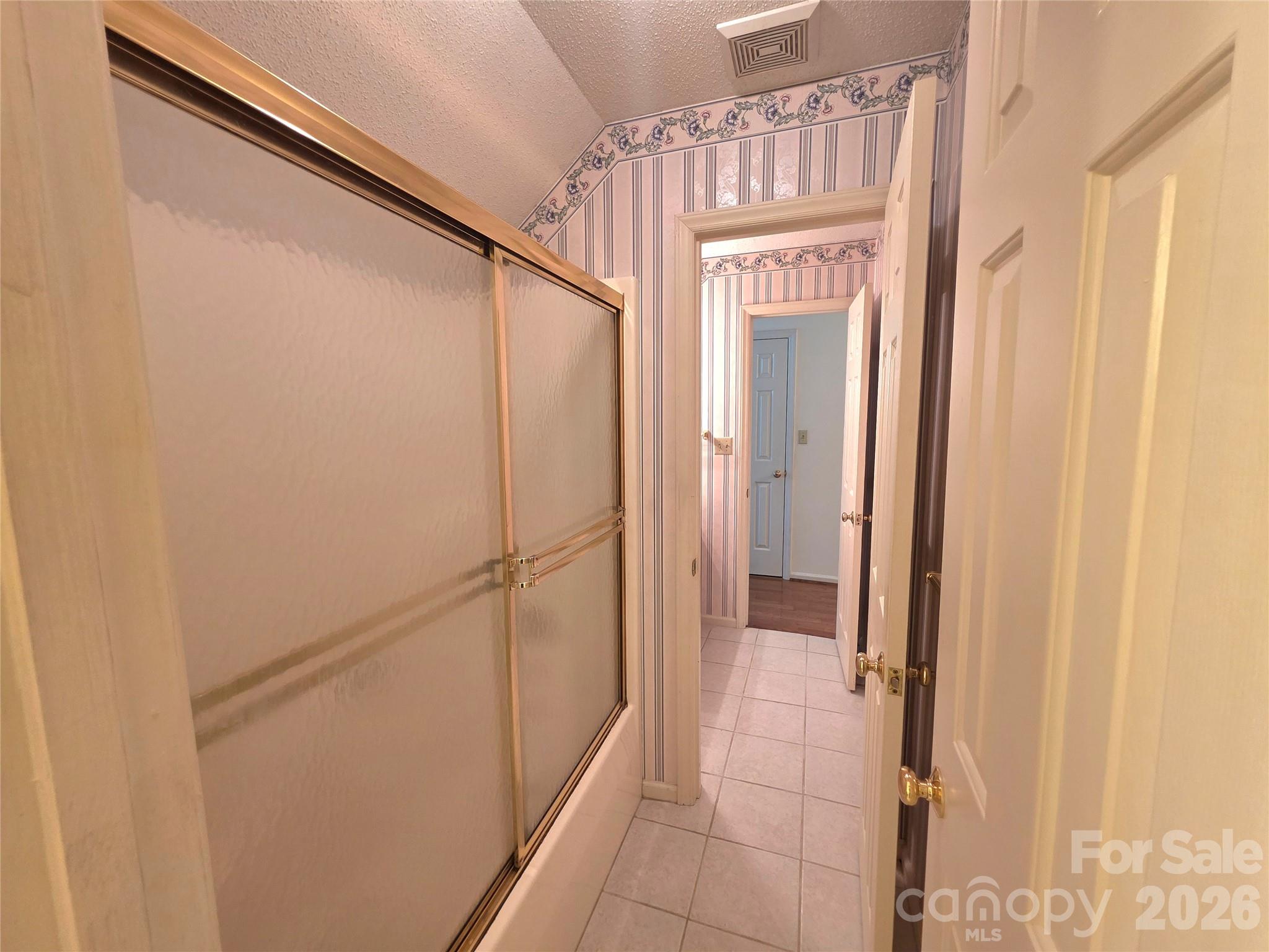 687 Carlton Drive — Gastonia
