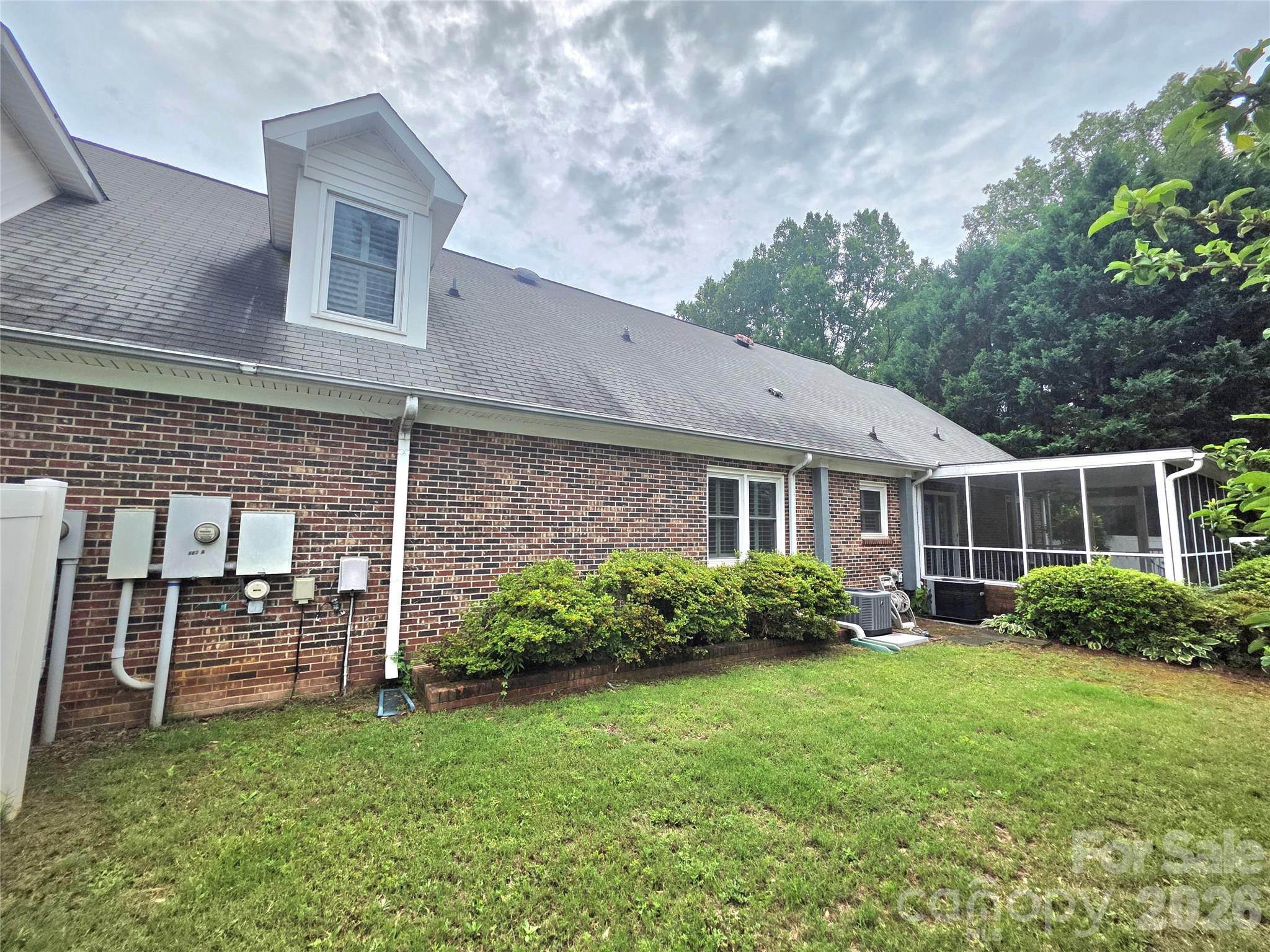 687 Carlton Drive — Gastonia
