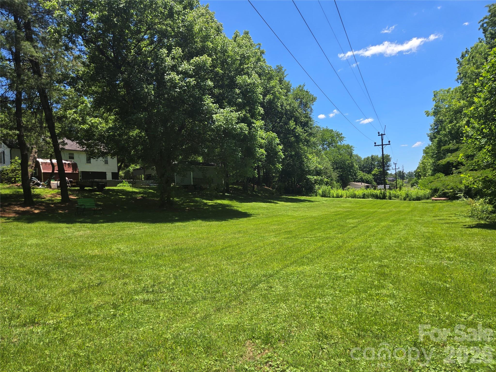 156 S Caldwell Avenue — Newton