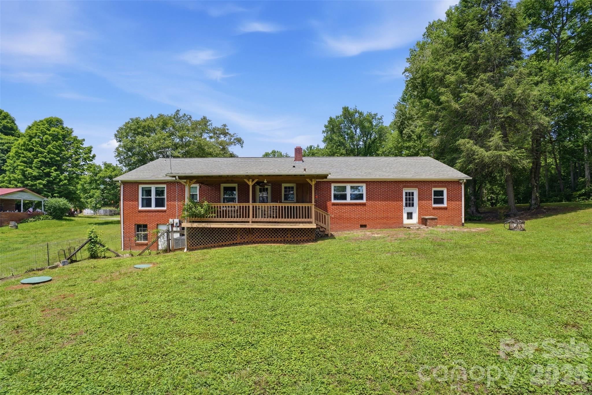 8785 Sugar Hill Road — Marion