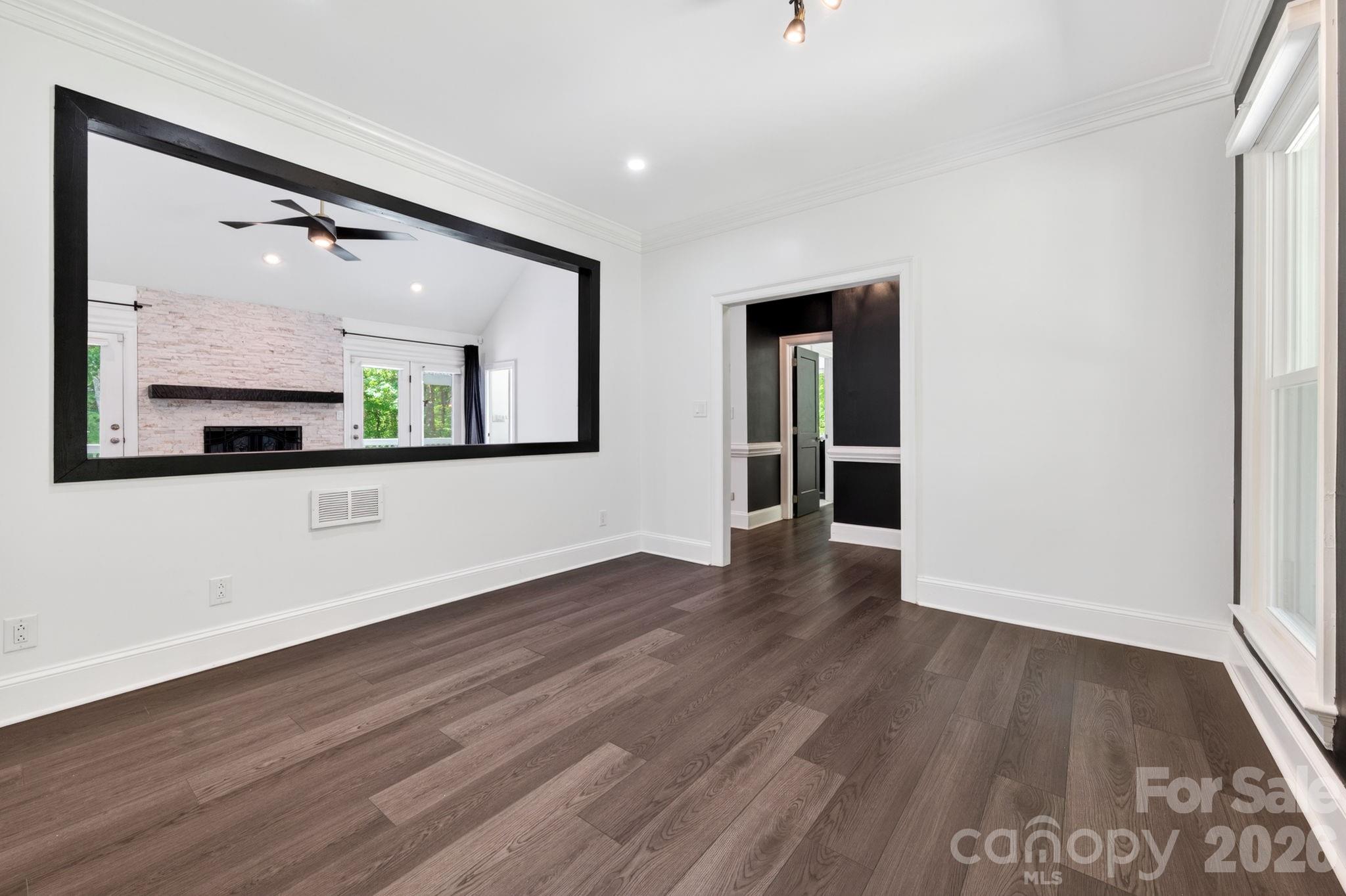 9131 N Pine Hill Lane — Charlotte